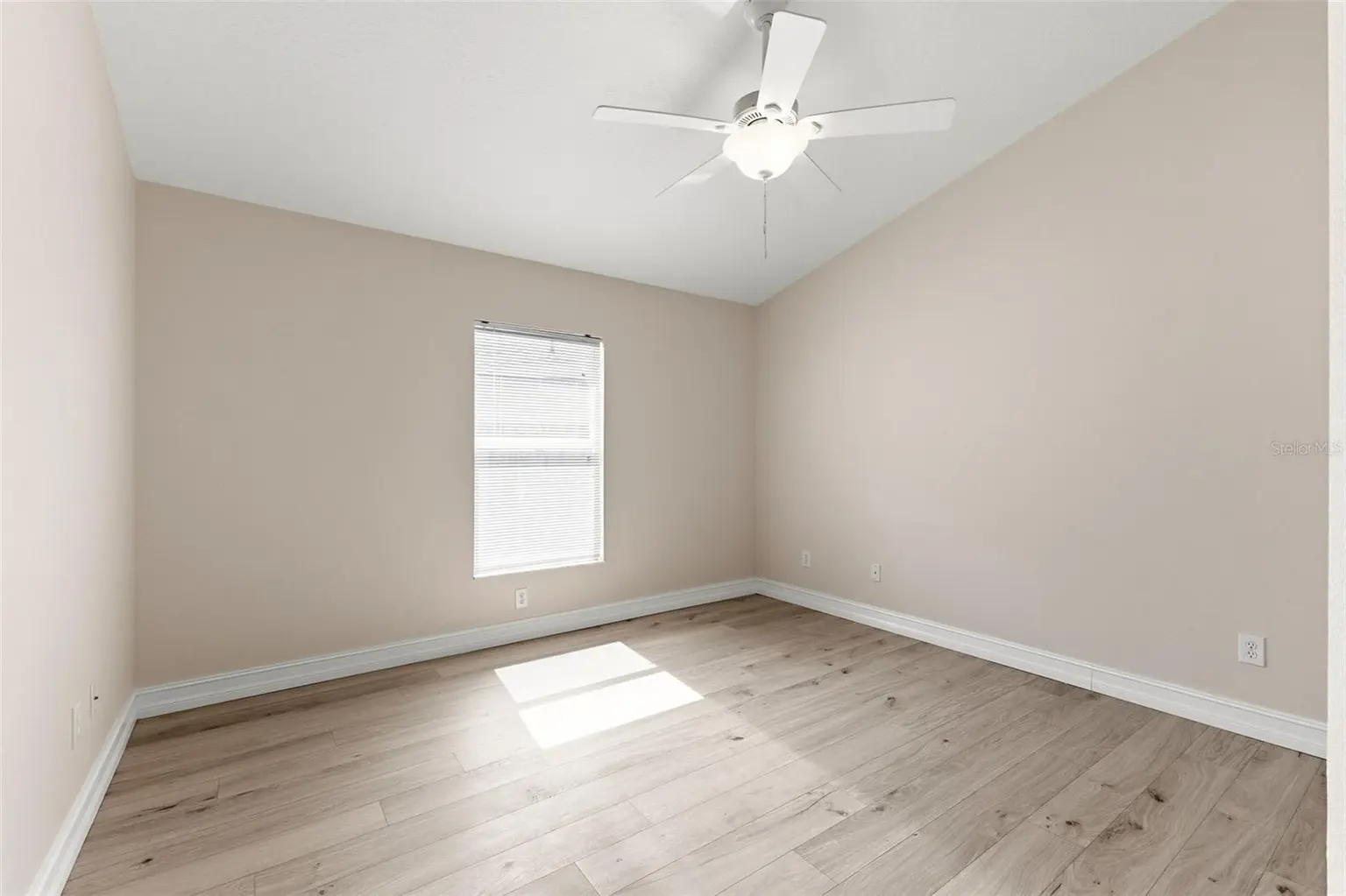19221 ROBIN PERCH LANE, TAMPA, FL, photo 39 of 91