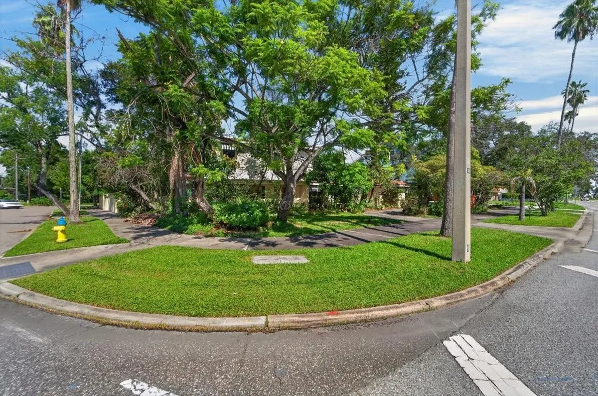114 W DAVIS BOULEVARD, TAMPA, FL, photo 5 of 37