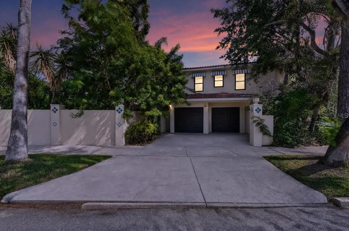 114 W DAVIS BOULEVARD, TAMPA, FL, photo 6 of 37