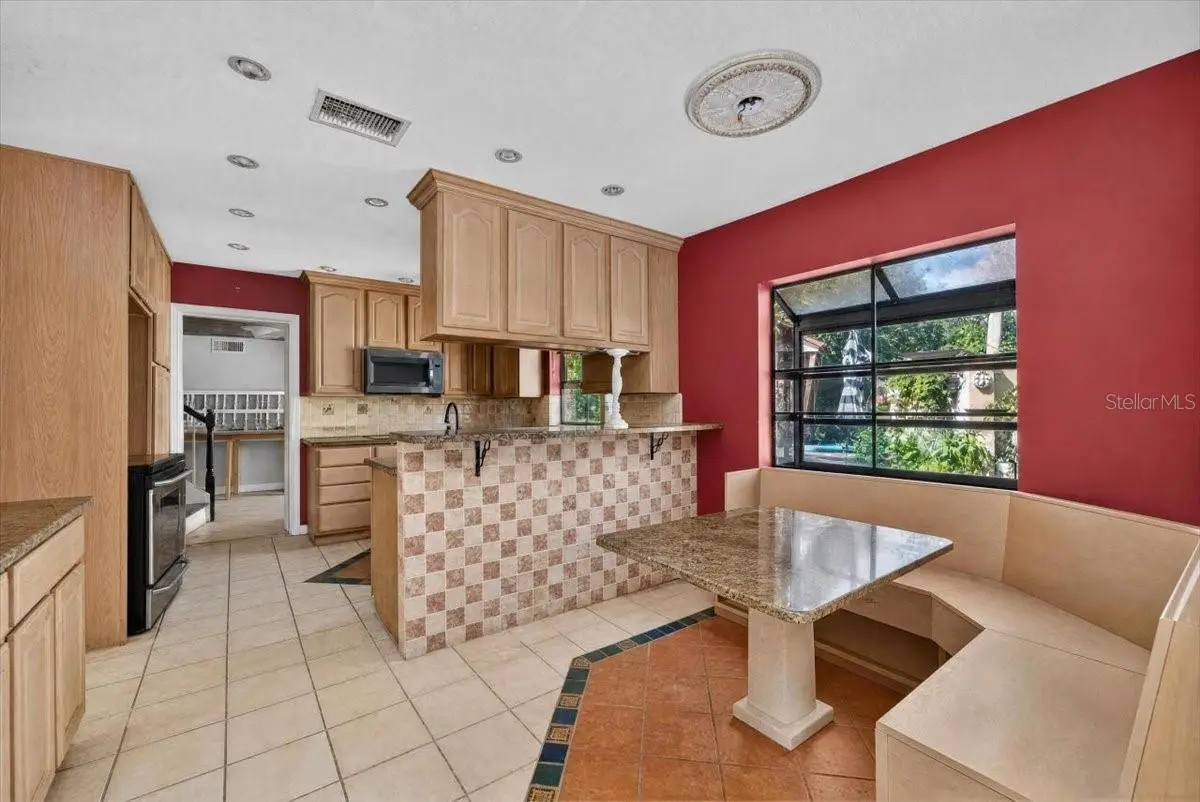 114 W DAVIS BOULEVARD, TAMPA, FL, photo 12 of 37
