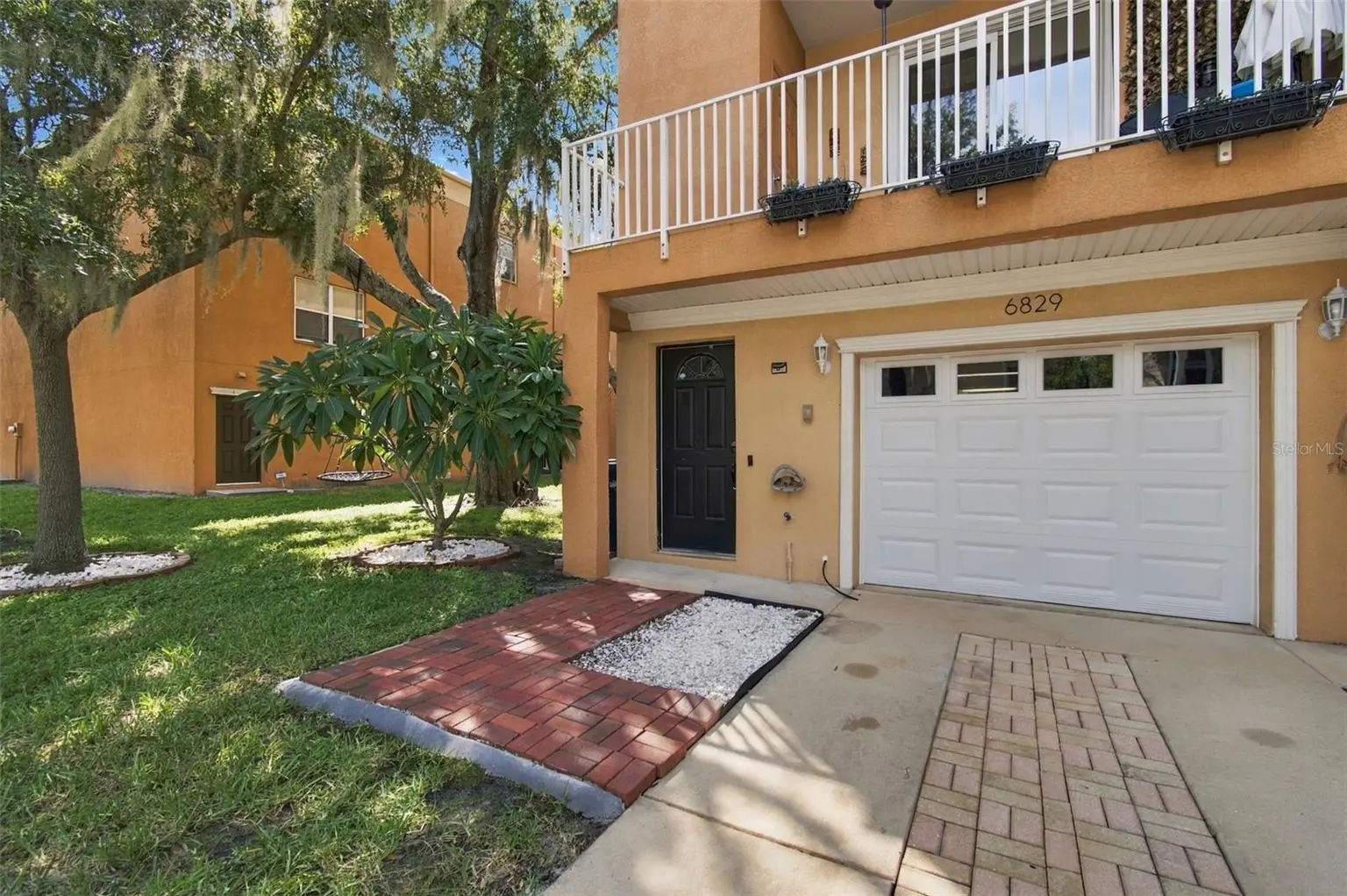 6829 S KISSIMMEE STREET, TAMPA, FL, photo 2 of 40