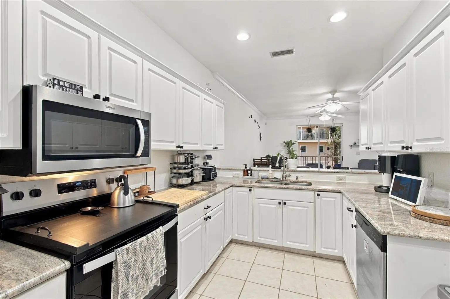 6829 S KISSIMMEE STREET, TAMPA, FL, photo 13 of 40