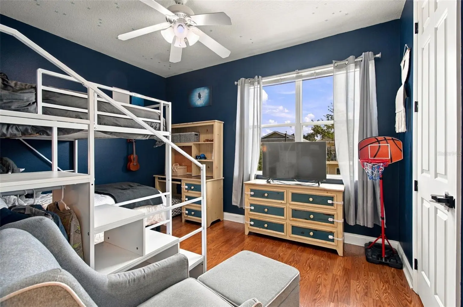 6829 S KISSIMMEE STREET, TAMPA, FL, photo 33 of 40