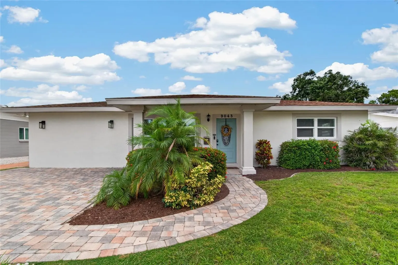 9043 2ND STREET N, ST PETERSBURG, FL, photo 1 of 54