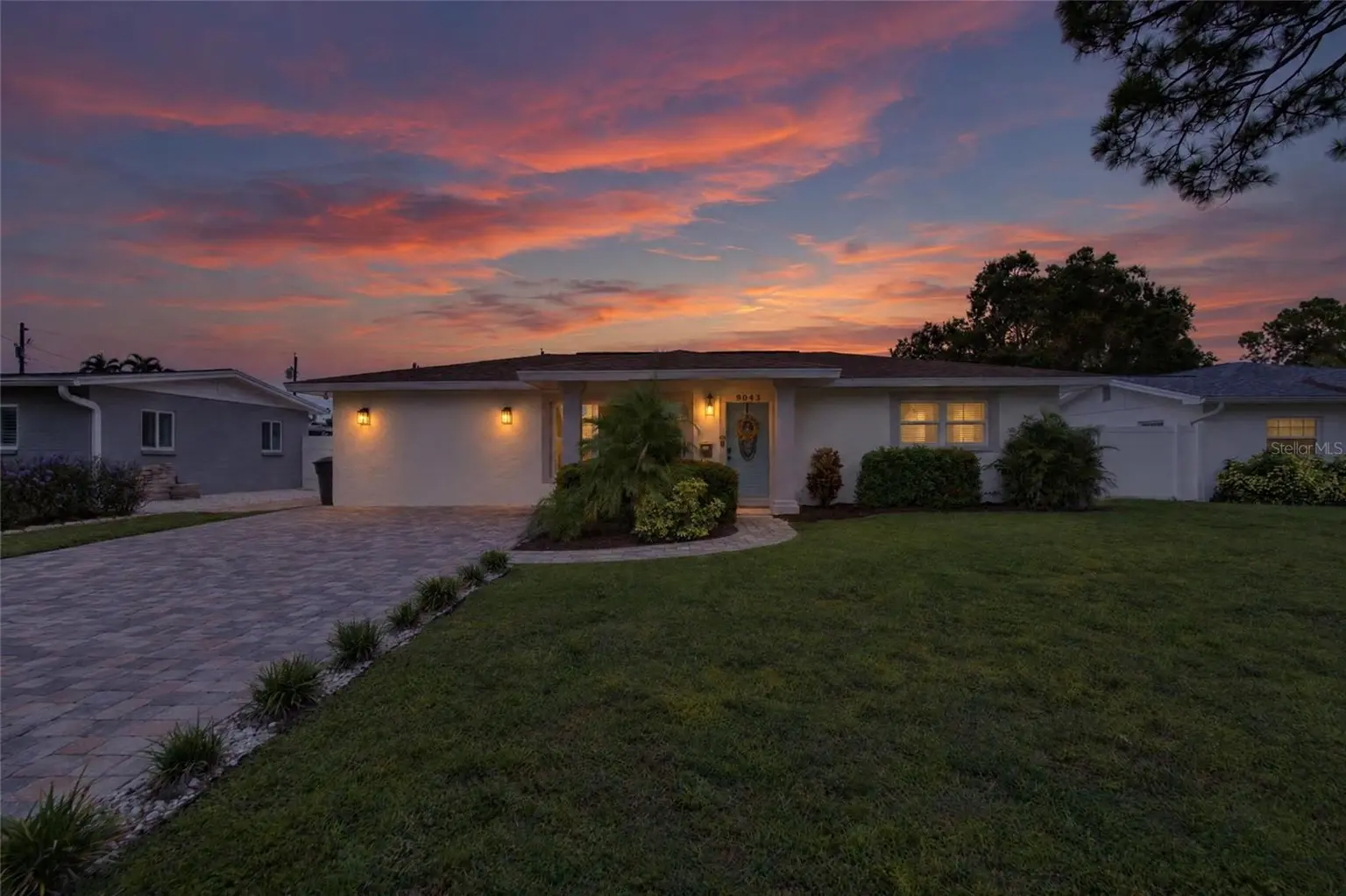 9043 2ND STREET N, ST PETERSBURG, FL, photo 2 of 54