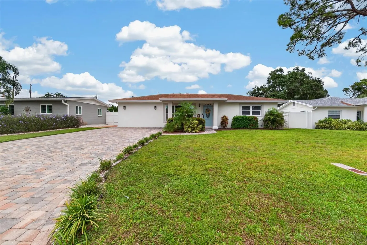 9043 2ND STREET N, ST PETERSBURG, FL, photo 4 of 54