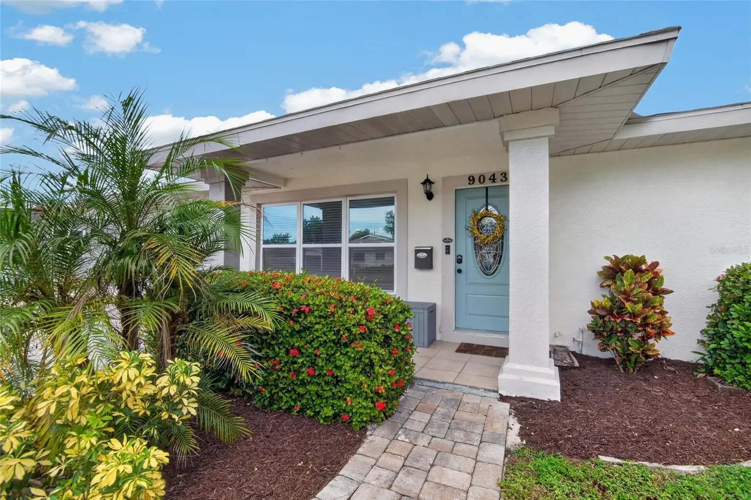 9043 2ND STREET N, ST PETERSBURG, FL, photo 6 of 54