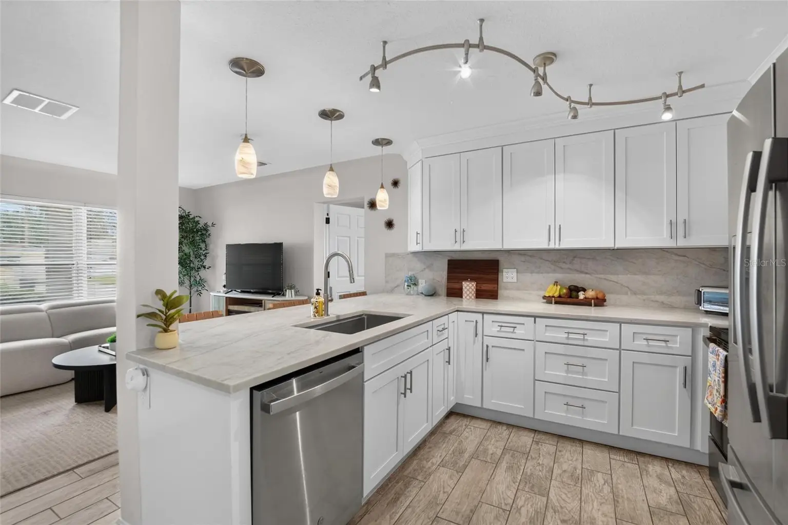 9043 2ND STREET N, ST PETERSBURG, FL, photo 15 of 54