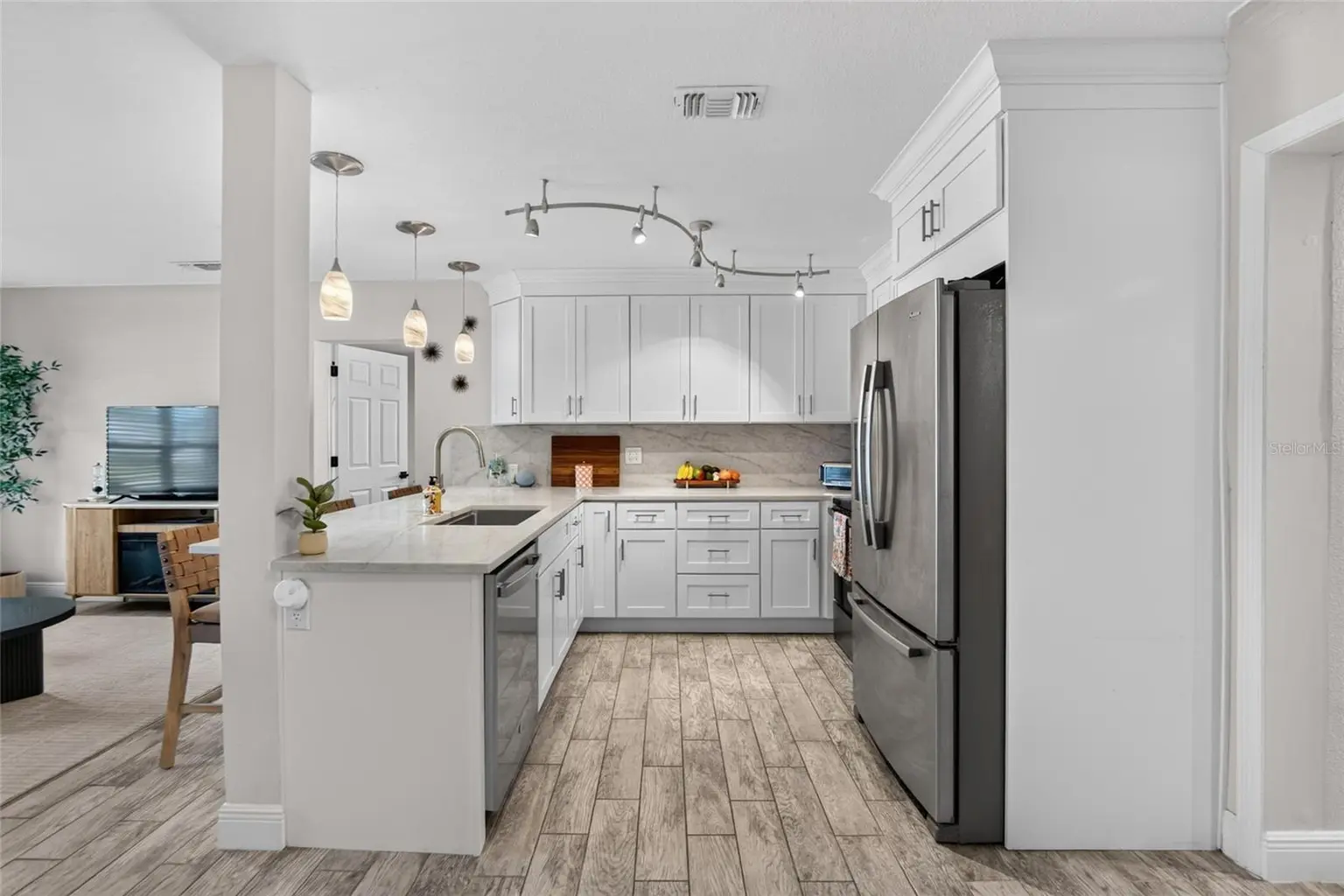 9043 2ND STREET N, ST PETERSBURG, FL, photo 16 of 54