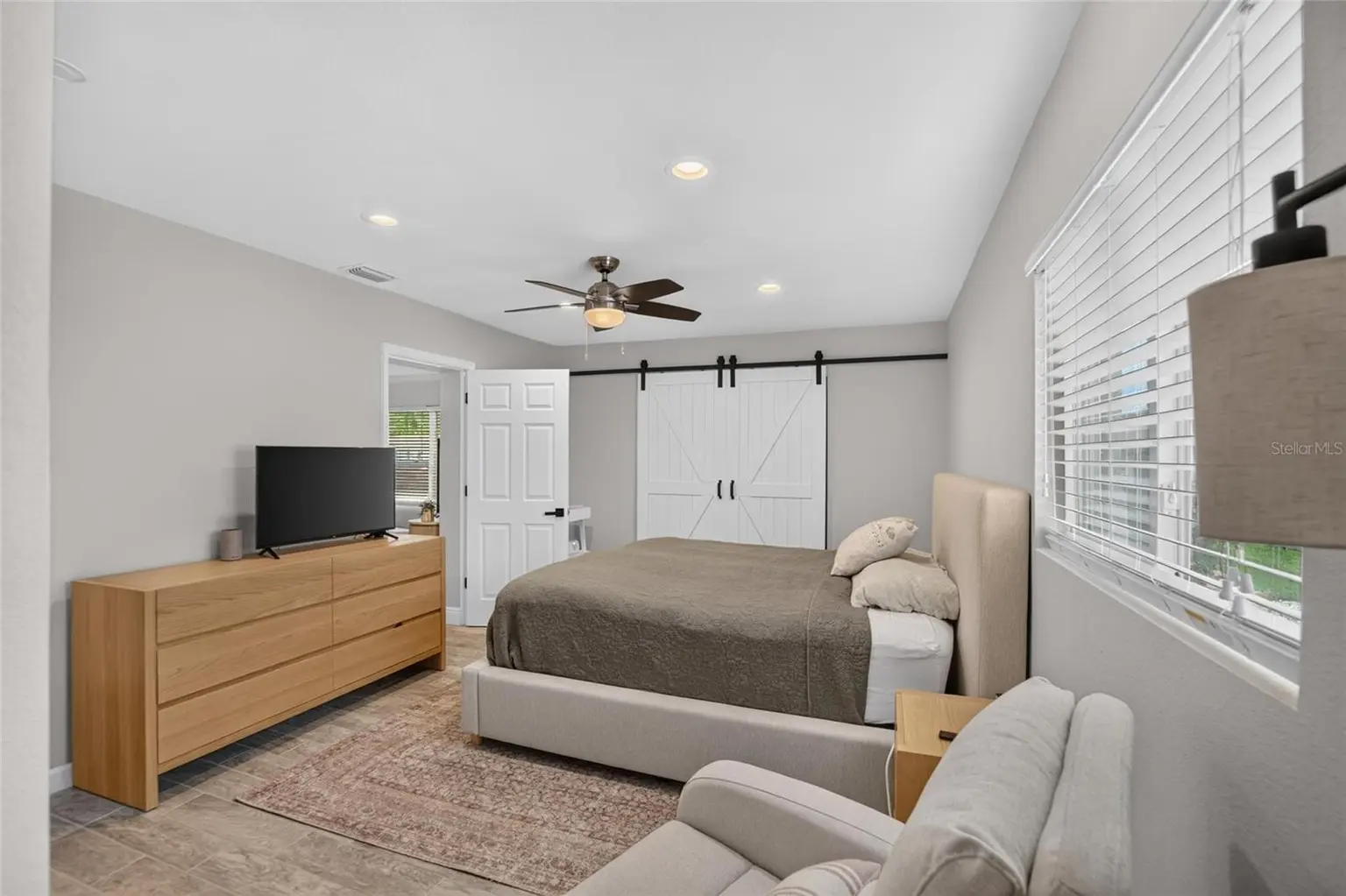 9043 2ND STREET N, ST PETERSBURG, FL, photo 25 of 54