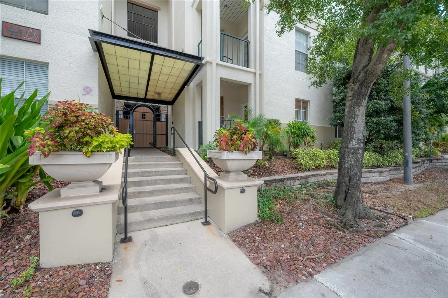 402 S ARMENIA AVENUE #114, TAMPA, FL, photo 3 of 48