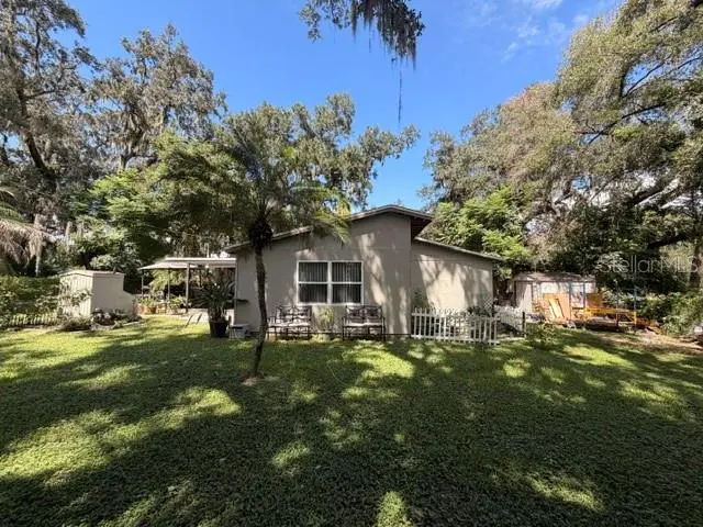 11615 GROVEWOOD AVENUE, THONOTOSASSA, FL, photo 6 of 29