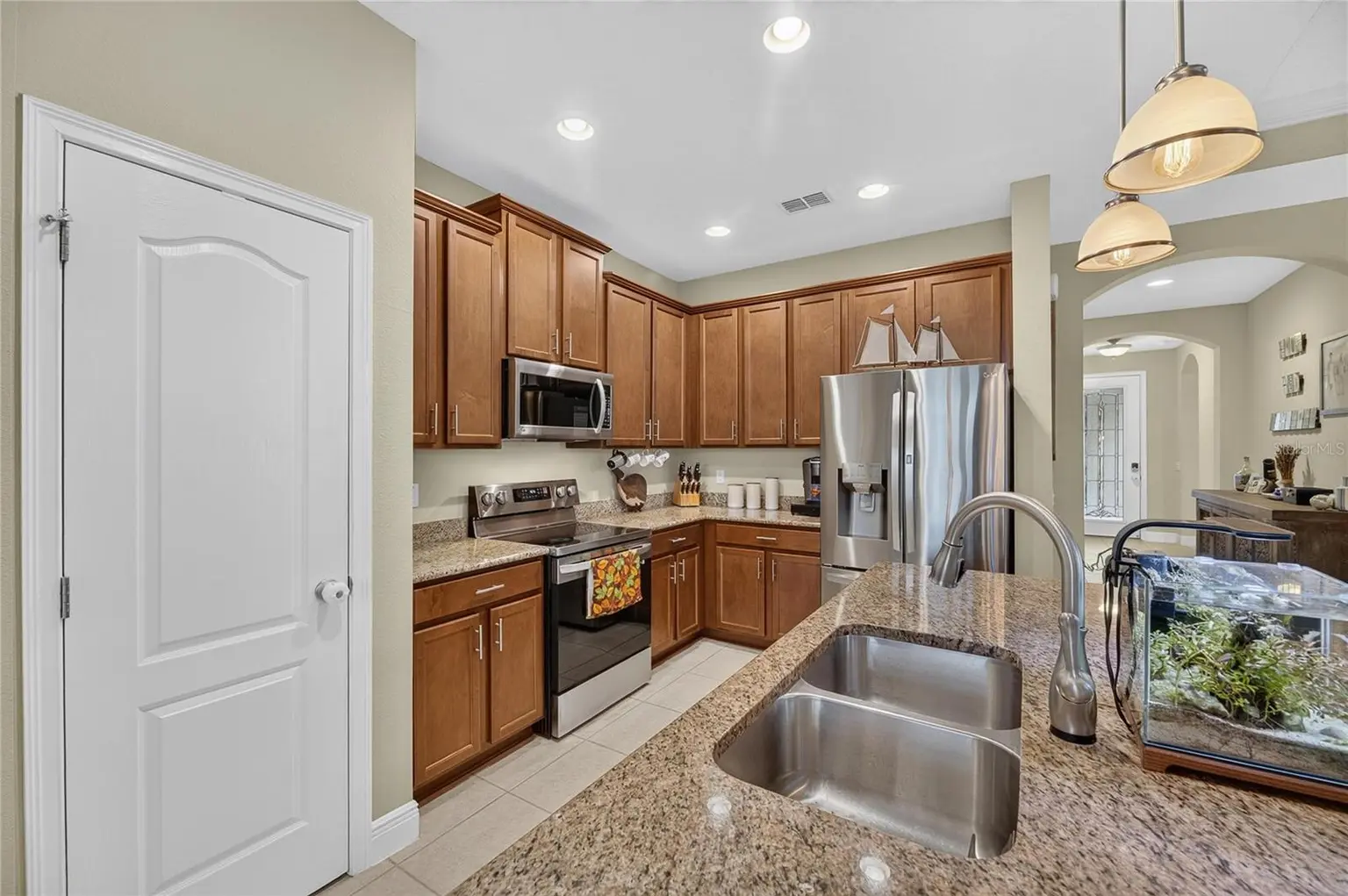 6911 SAIL VIEW LANE, APOLLO BEACH, FL, photo 15 of 96