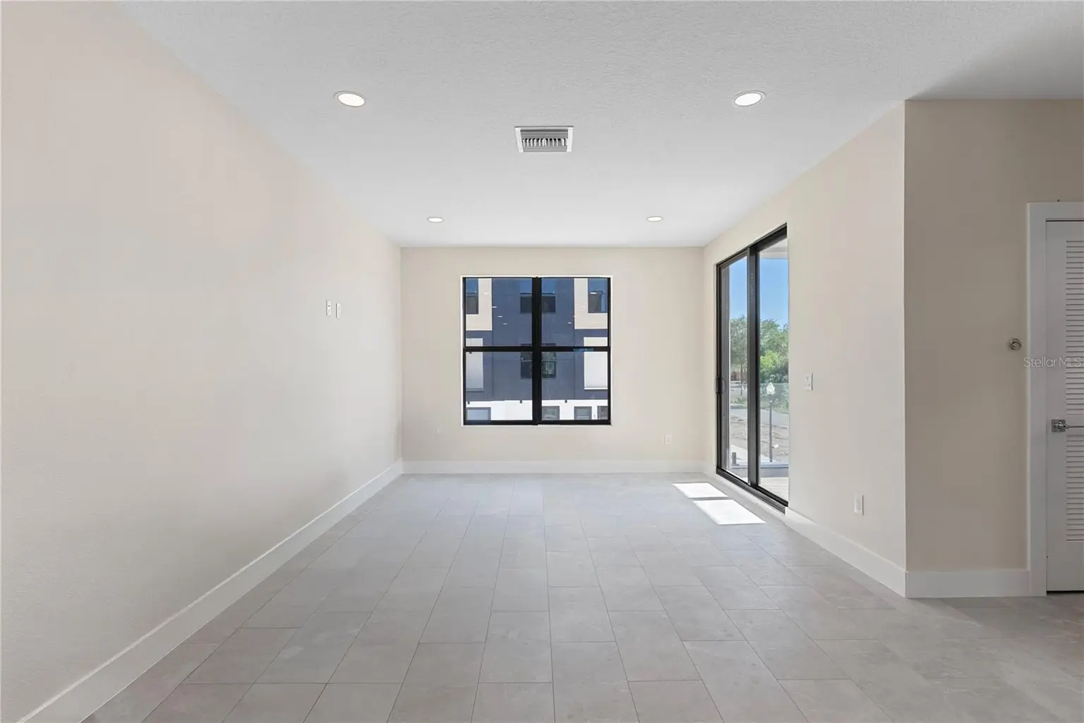 4352 FONTANAROSA VILLAGE COURT, TAMPA, FL, photo 12 of 33