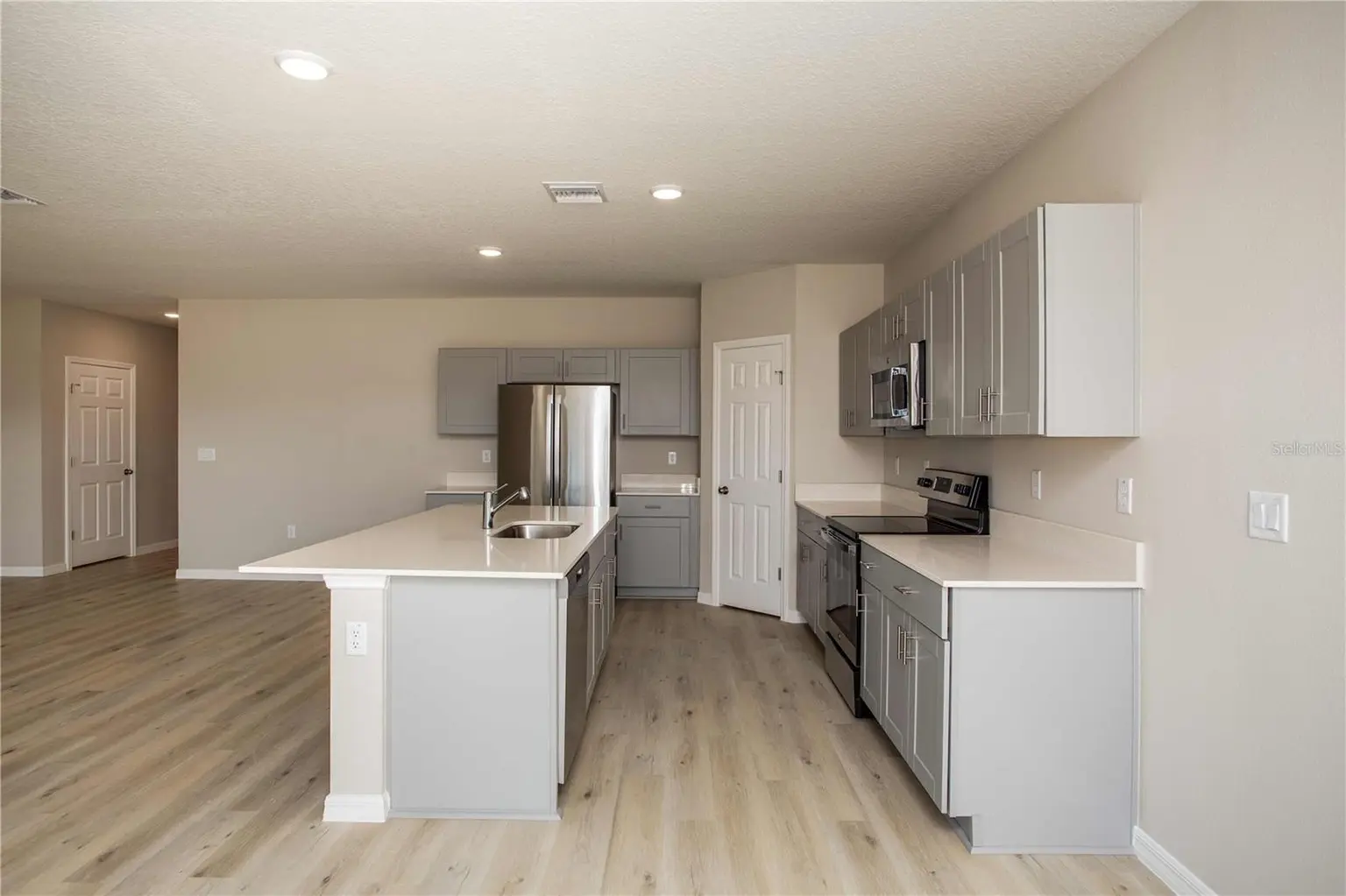 2167 LAWSON WAY, ZEPHYRHILLS, FL, photo 10 of 34