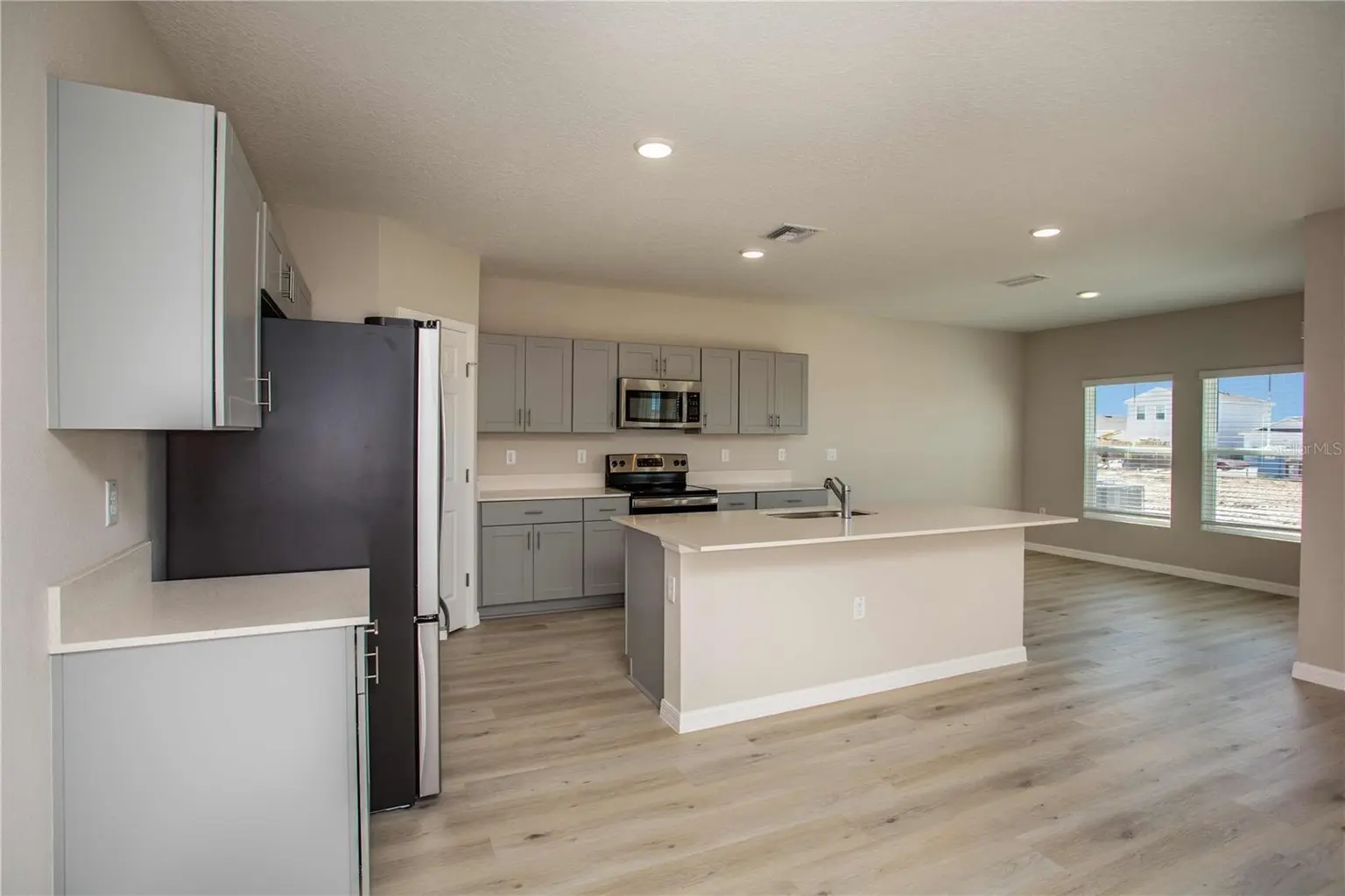 2167 LAWSON WAY, ZEPHYRHILLS, FL, photo 12 of 34