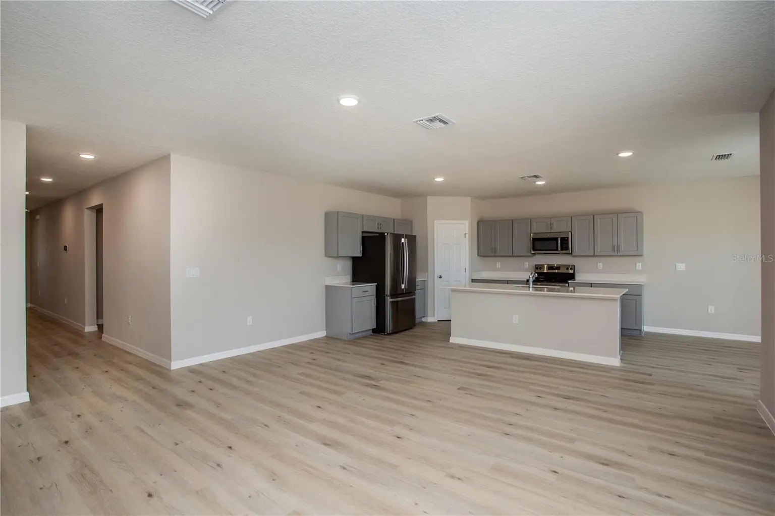 2167 LAWSON WAY, ZEPHYRHILLS, FL, photo 13 of 34