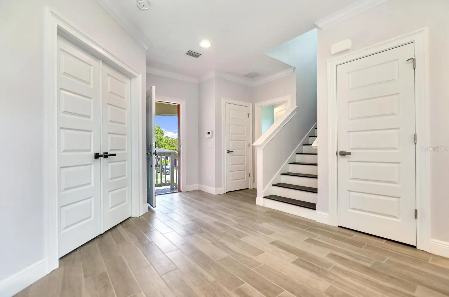 7210 S MASCOTTE STREET, TAMPA, FL, photo 6 of 34