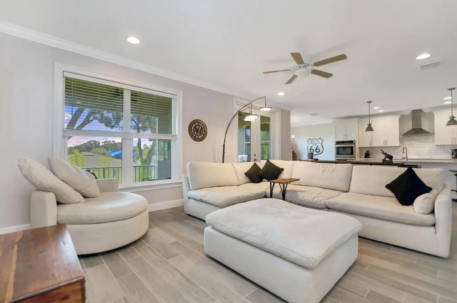 7210 S MASCOTTE STREET, TAMPA, FL, photo 8 of 34
