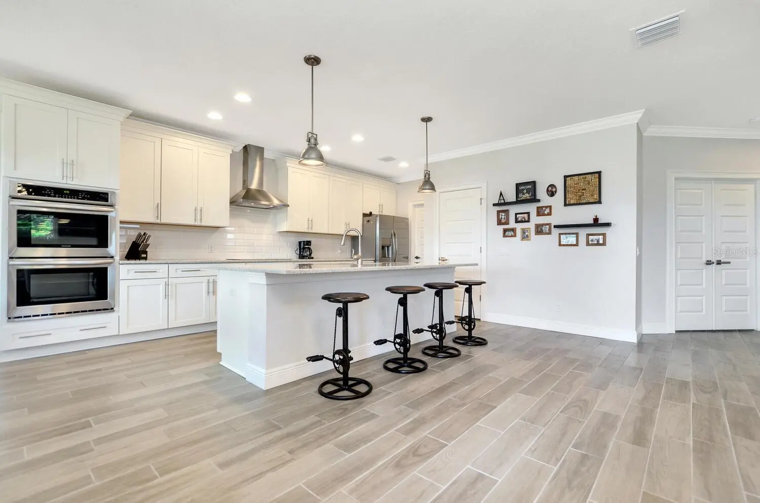 7210 S MASCOTTE STREET, TAMPA, FL, photo 13 of 34