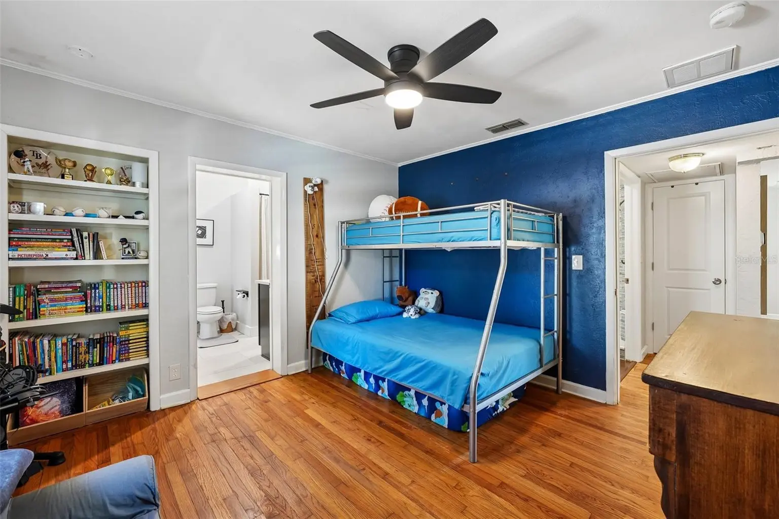 185 24TH AVENUE N, ST PETERSBURG, FL, photo 17 of 52