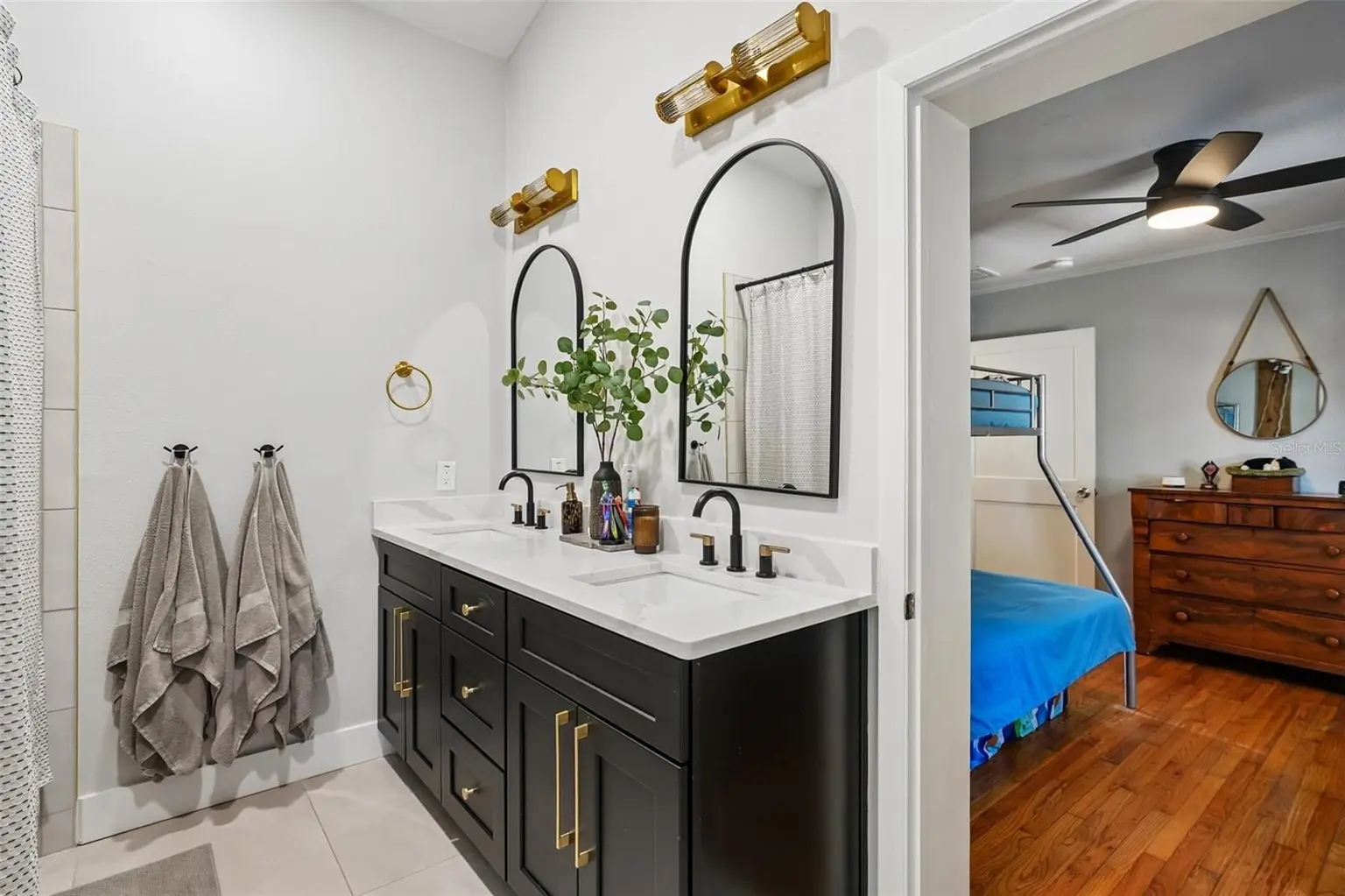 185 24TH AVENUE N, ST PETERSBURG, FL, photo 19 of 52