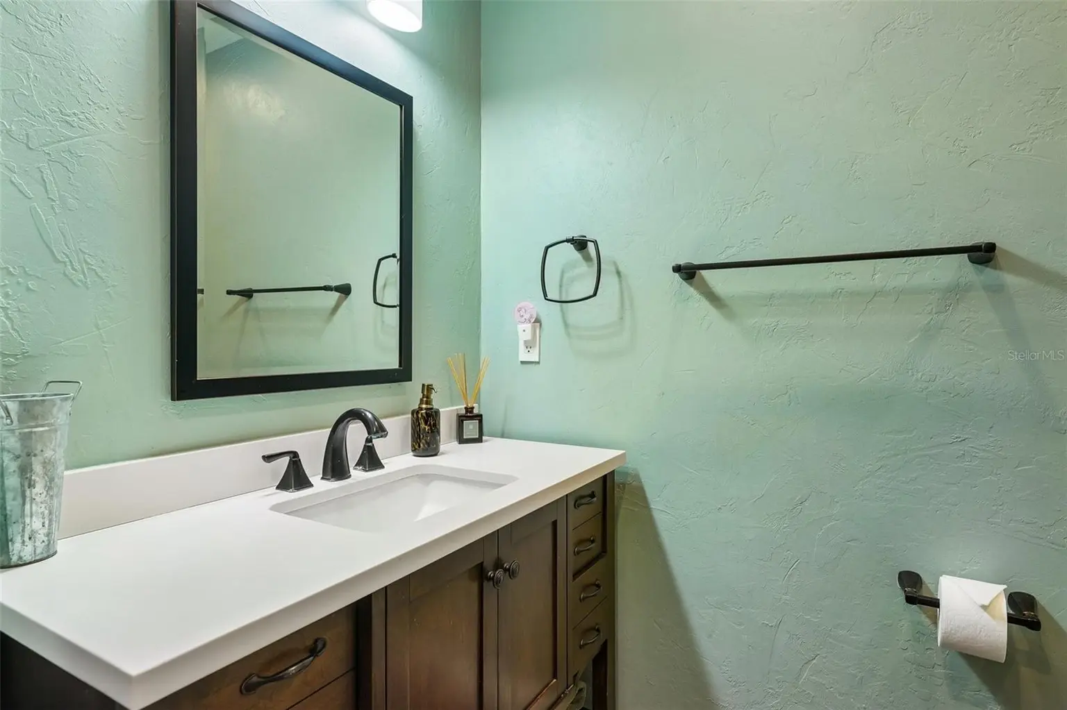 185 24TH AVENUE N, ST PETERSBURG, FL, photo 22 of 52