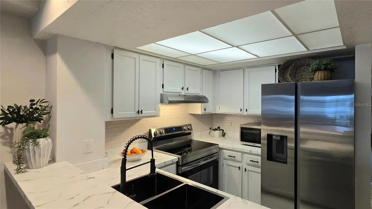 19201 VISTA LANE #D2, INDIAN SHORES, FL, photo 8 of 100
