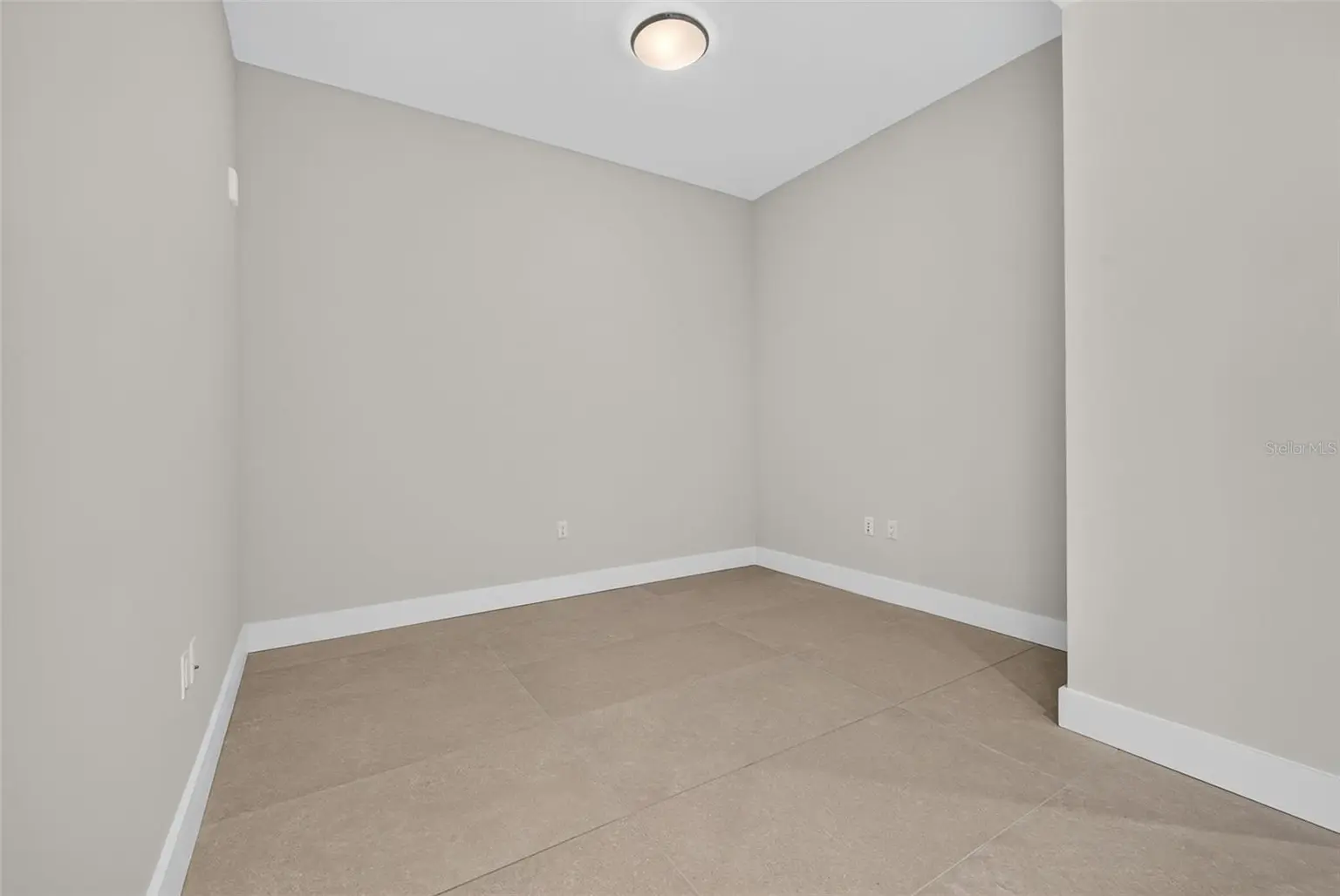 275 1ST AVENUE S #2603, ST PETERSBURG, FL, photo 17 of 93