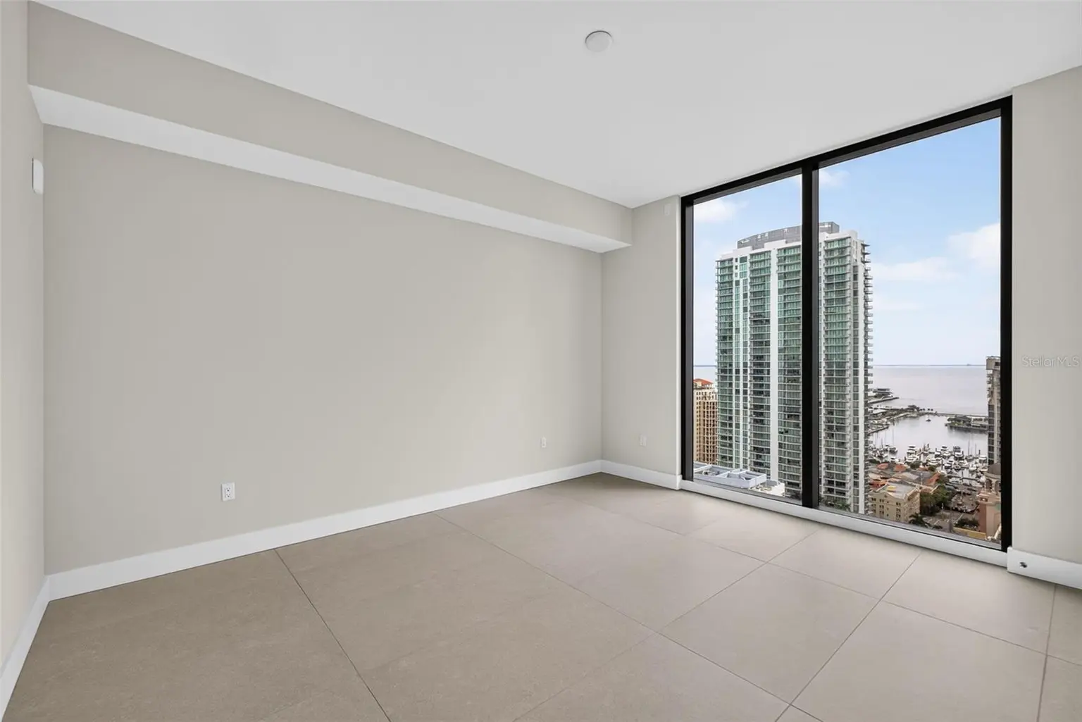 275 1ST AVENUE S #2603, ST PETERSBURG, FL, photo 19 of 93