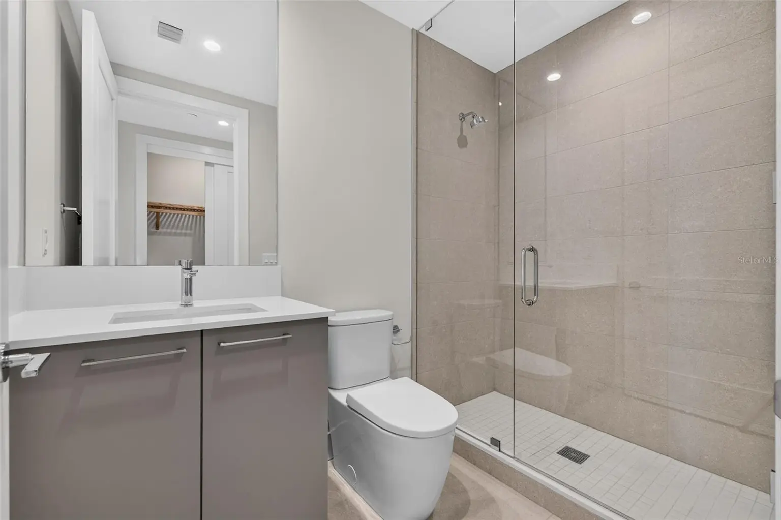 275 1ST AVENUE S #2603, ST PETERSBURG, FL, photo 28 of 93