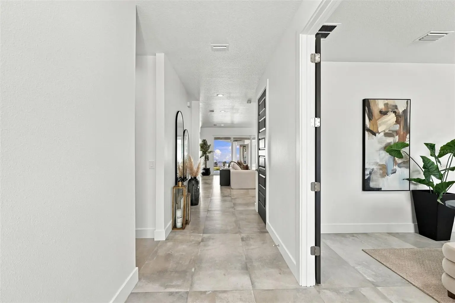 Tim White home, photo 7 of 8