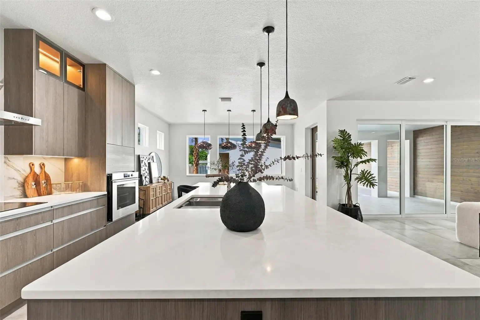 3201 W WYOMING AVENUE, TAMPA, FL, photo 14 of 59