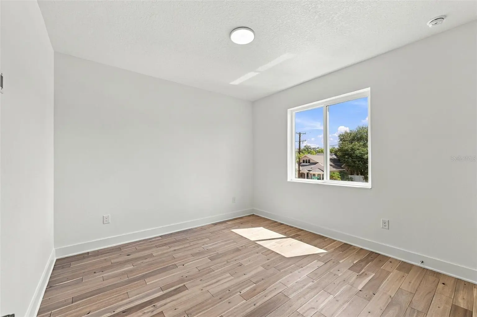 3201 W WYOMING AVENUE, TAMPA, FL, photo 53 of 59