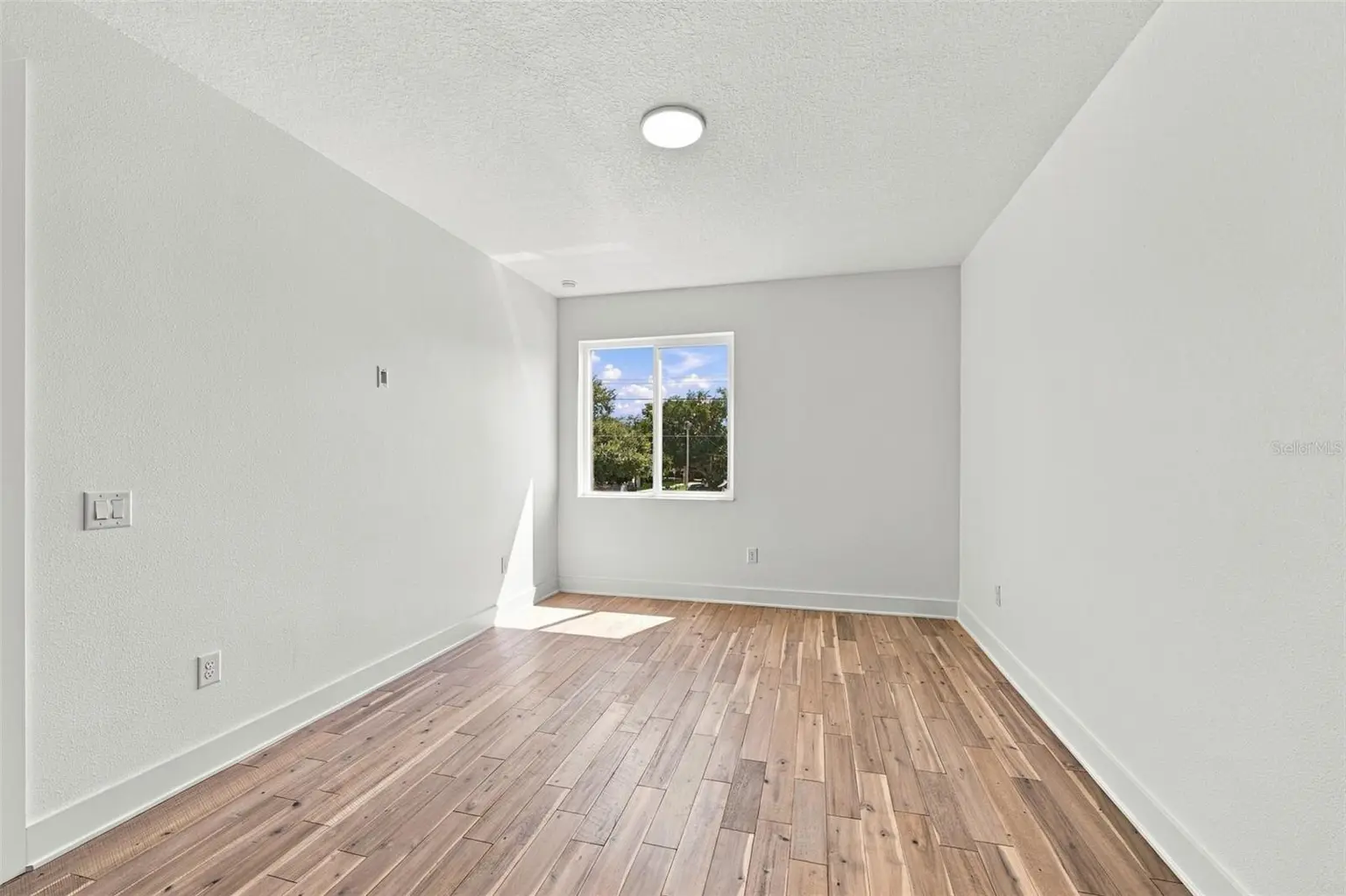 3201 W WYOMING AVENUE, TAMPA, FL, photo 57 of 59