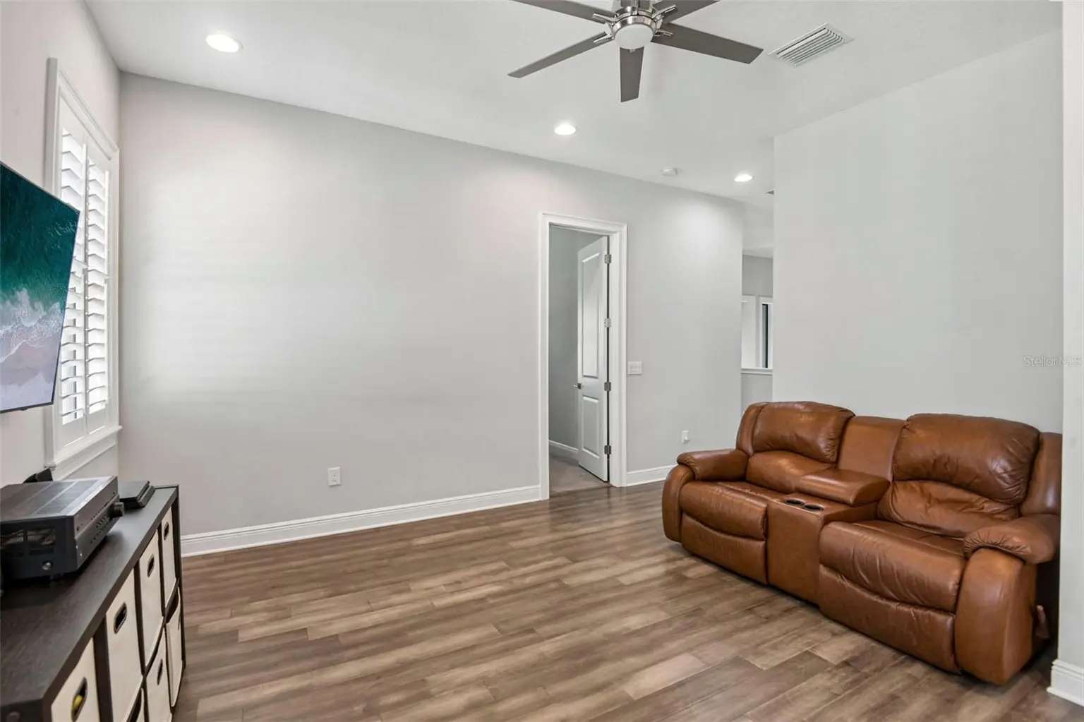 4202 W TACON STREET, TAMPA, FL, photo 33 of 52