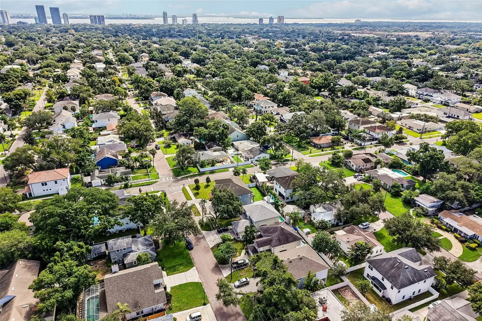 4202 W TACON STREET, TAMPA, FL, photo 49 of 52