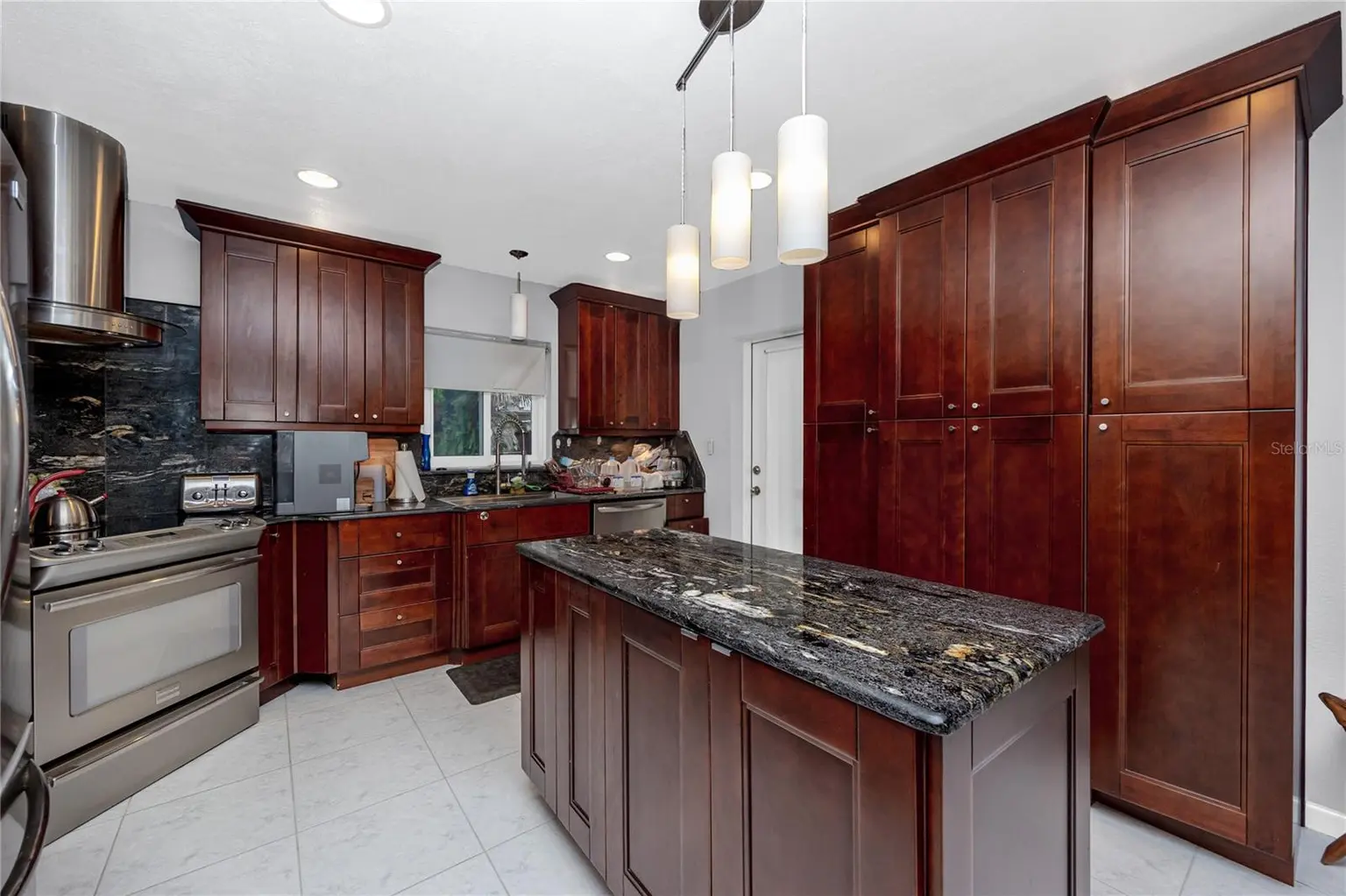 902 ROBIN AVENUE, PALM HARBOR, FL, photo 7 of 62