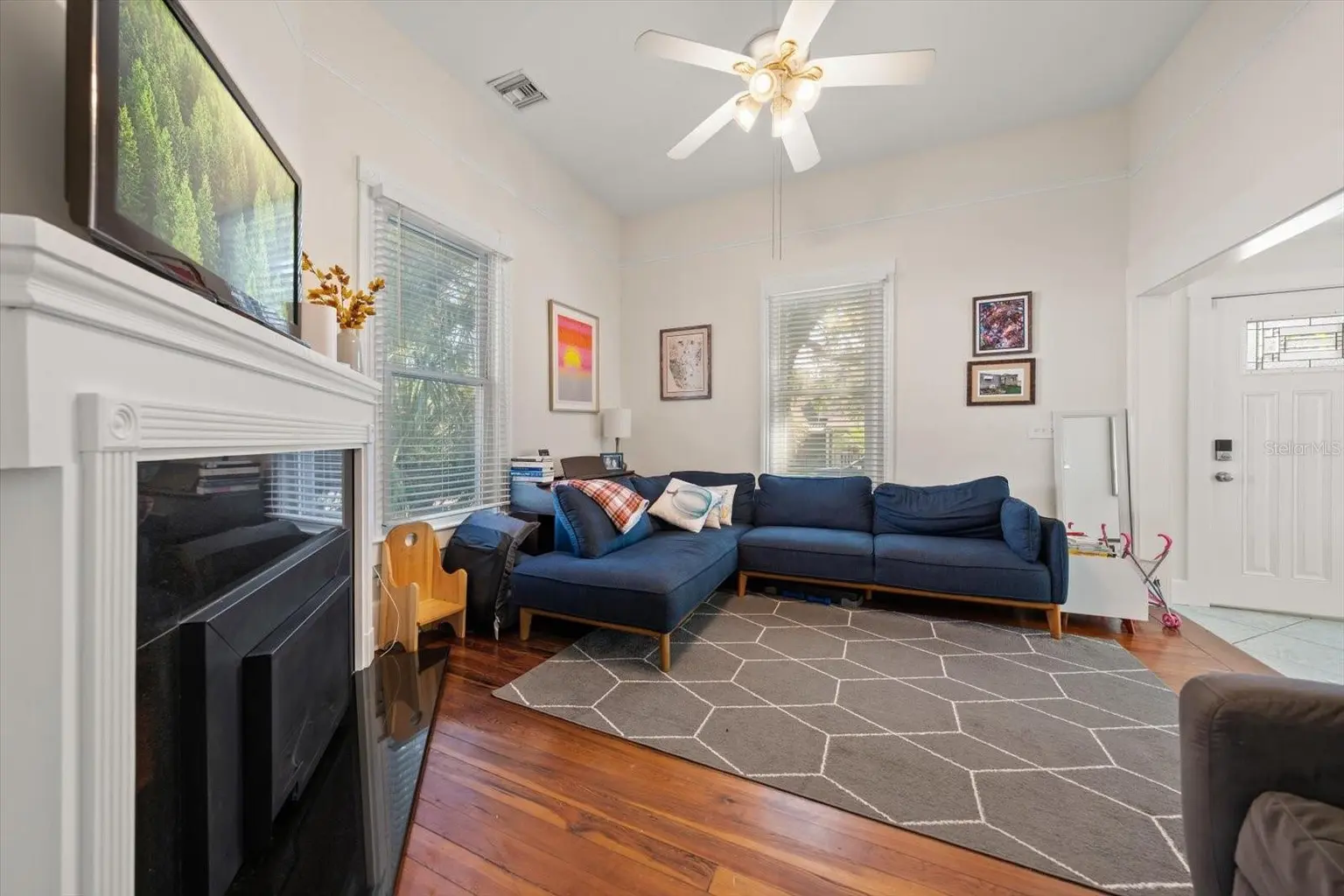 940 LOCUST STREET NE, ST PETERSBURG, FL, photo 5 of 27