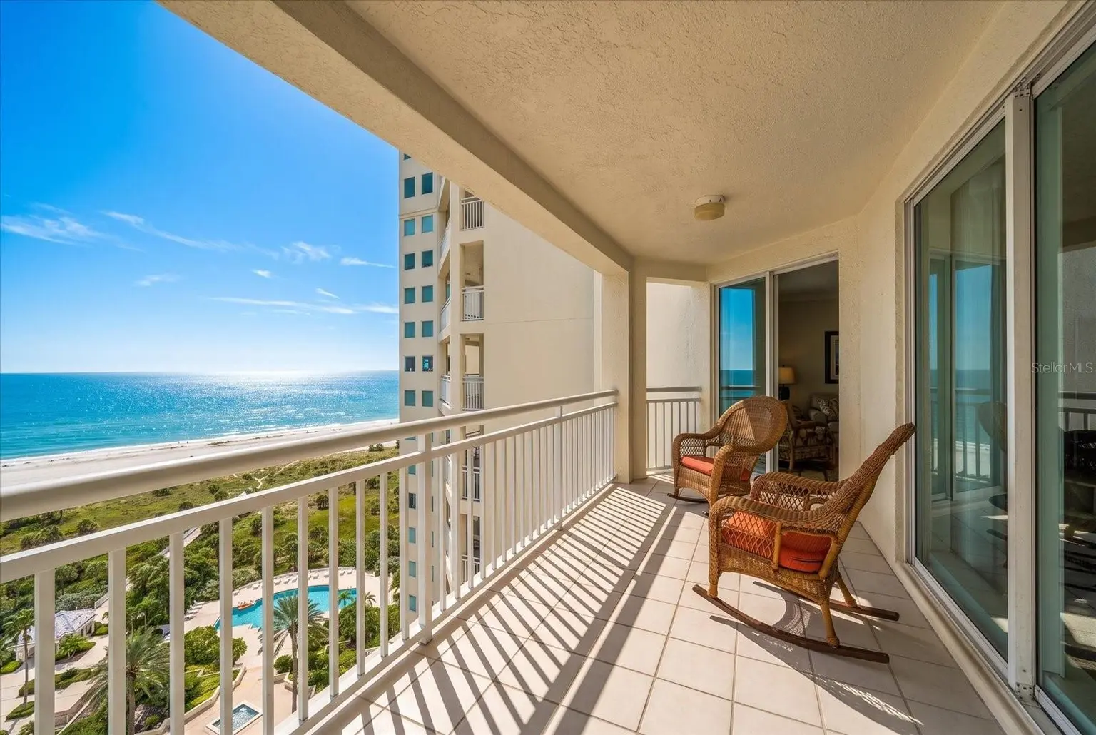 1170 GULF BOULEVARD #1605, CLEARWATER, FL, photo 4 of 65
