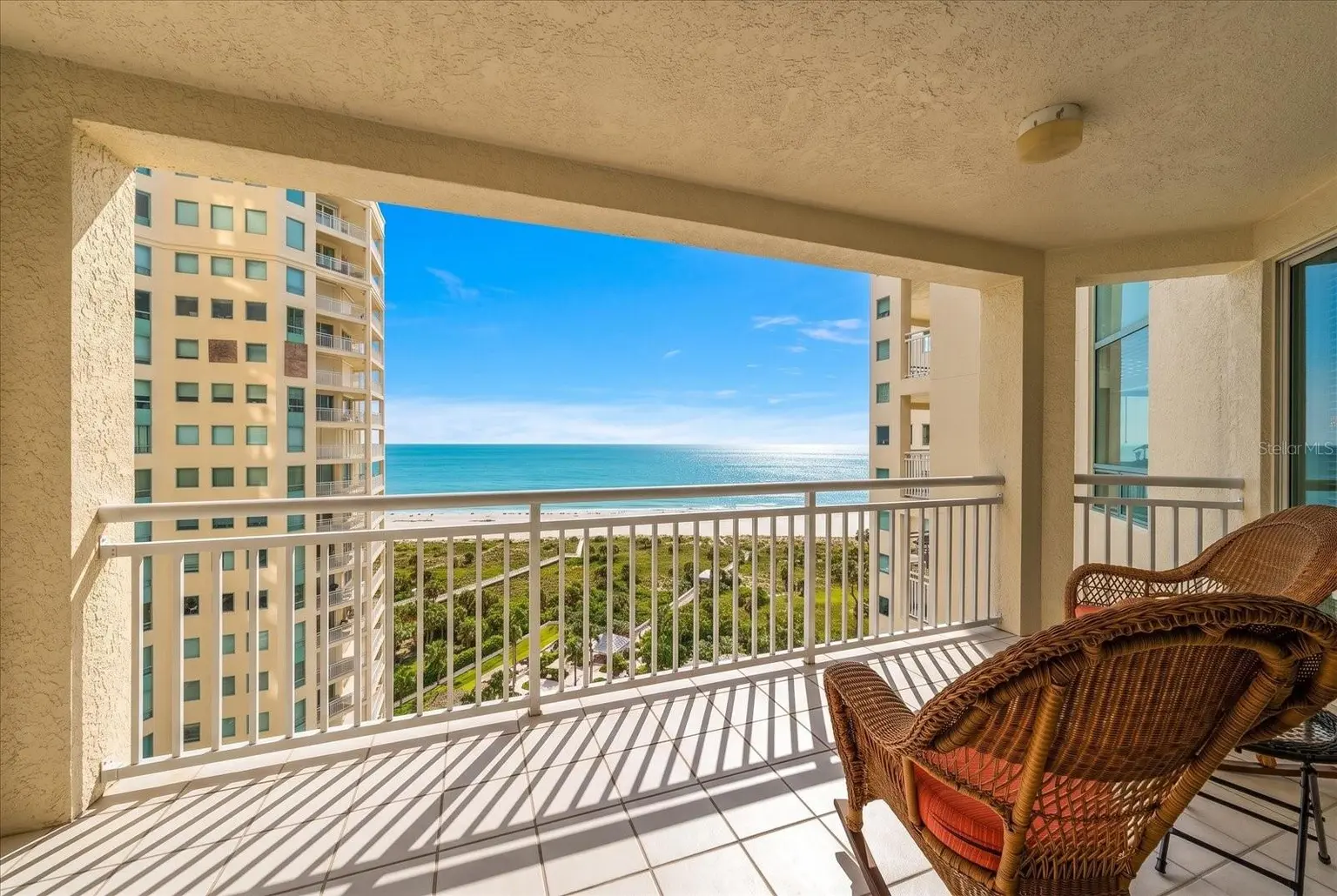 1170 GULF BOULEVARD #1605, CLEARWATER, FL, photo 19 of 65