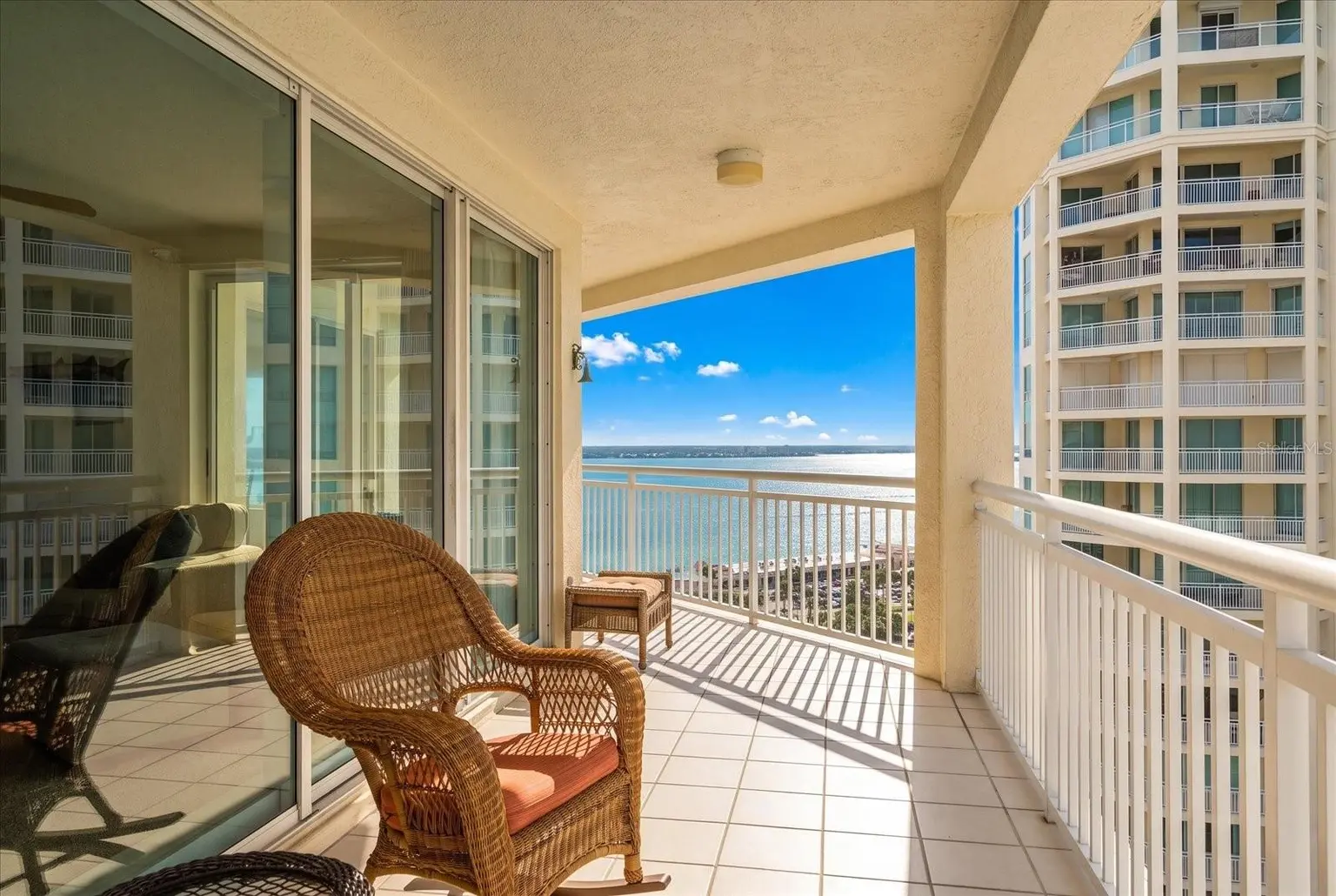 1170 GULF BOULEVARD #1605, CLEARWATER, FL, photo 20 of 65