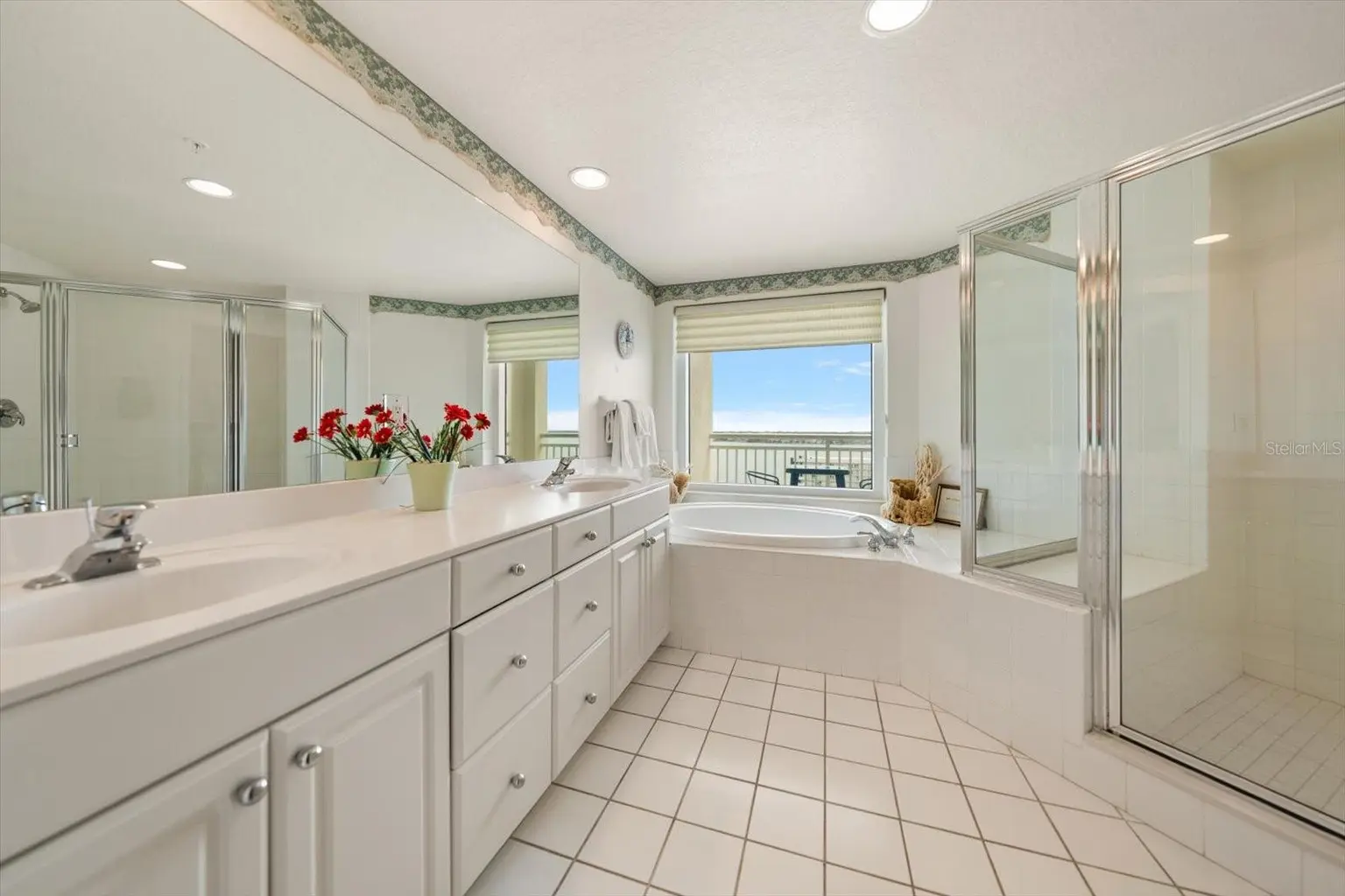 1170 GULF BOULEVARD #1605, CLEARWATER, FL, photo 34 of 65