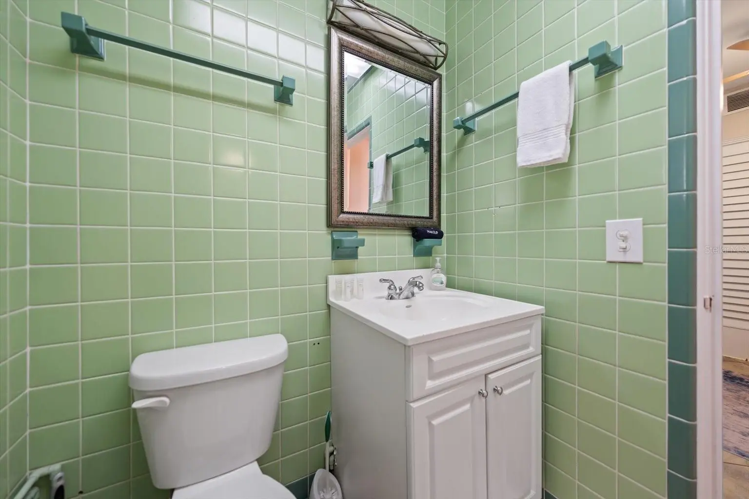1512 GULF BOULEVARD, INDIAN ROCKS BEACH, FL, photo 29 of 80