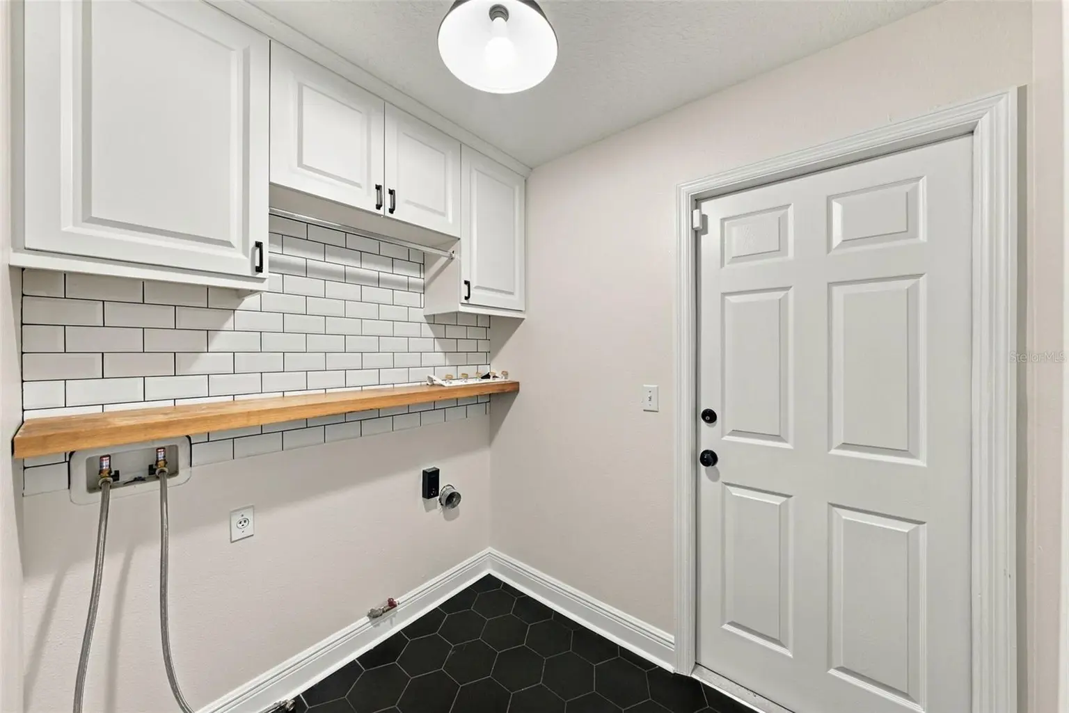 3308 W VILLA ROSA STREET, TAMPA, FL, photo 17 of 43