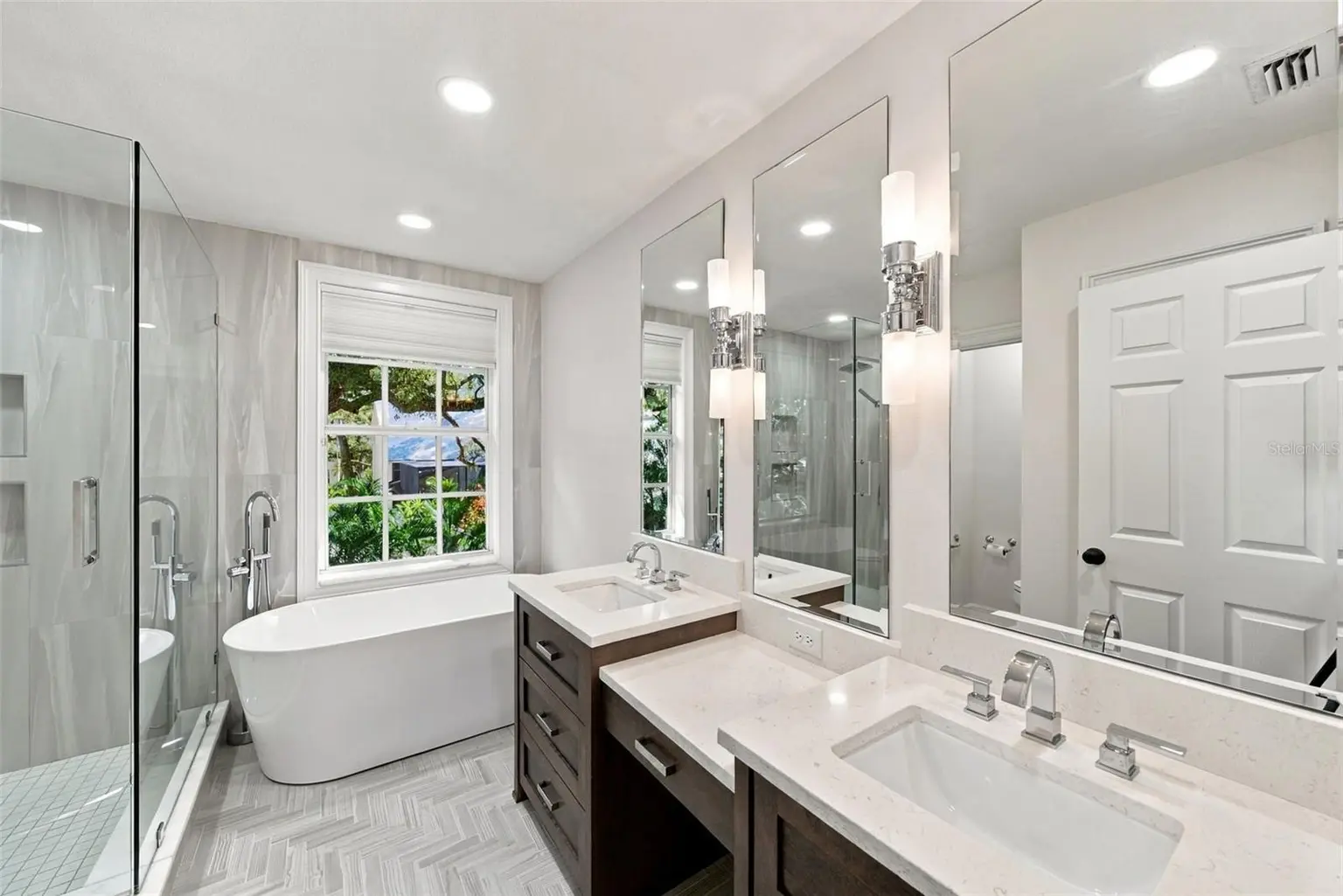 3308 W VILLA ROSA STREET, TAMPA, FL, photo 24 of 43