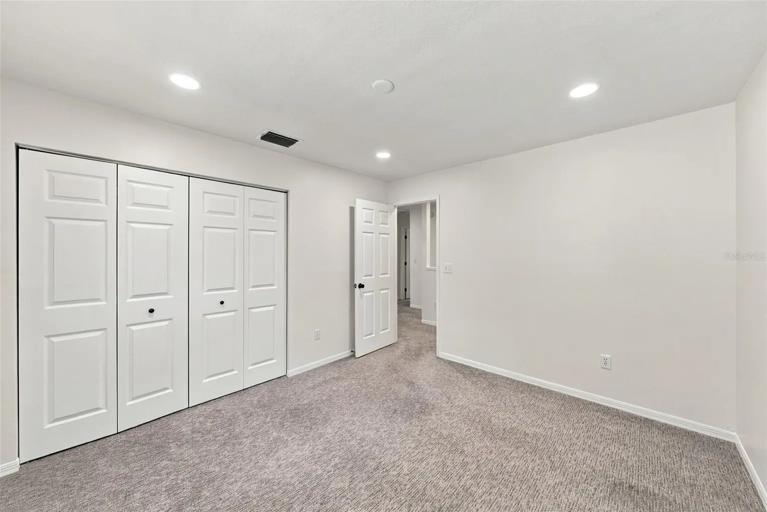 3308 W VILLA ROSA STREET, TAMPA, FL, photo 28 of 43