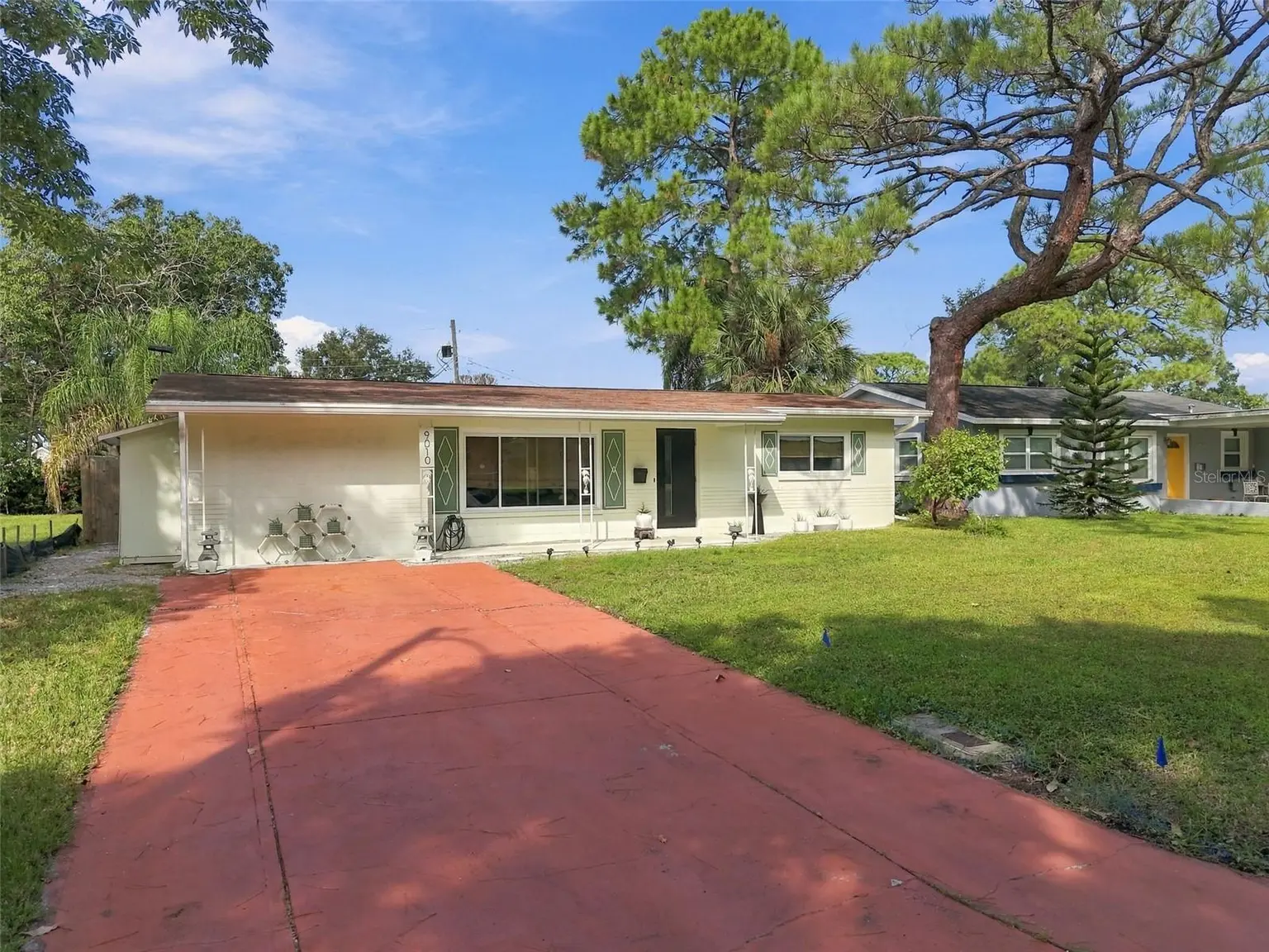 9010 1ST STREET N, ST PETERSBURG, FL, photo 4 of 60