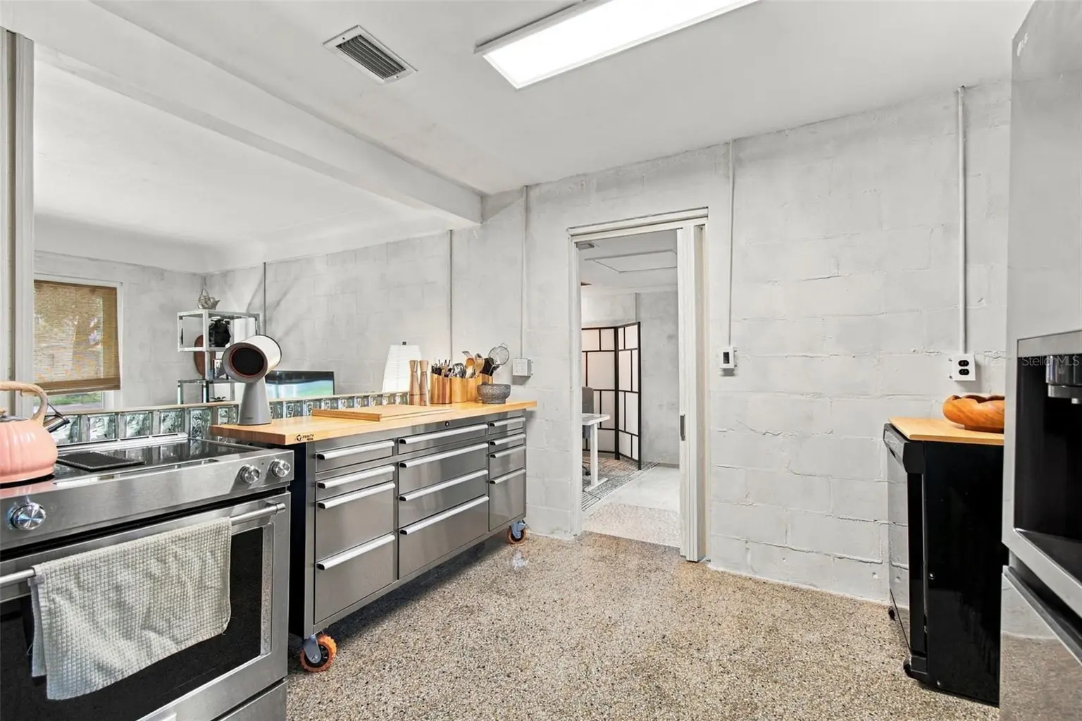 9010 1ST STREET N, ST PETERSBURG, FL, photo 16 of 60