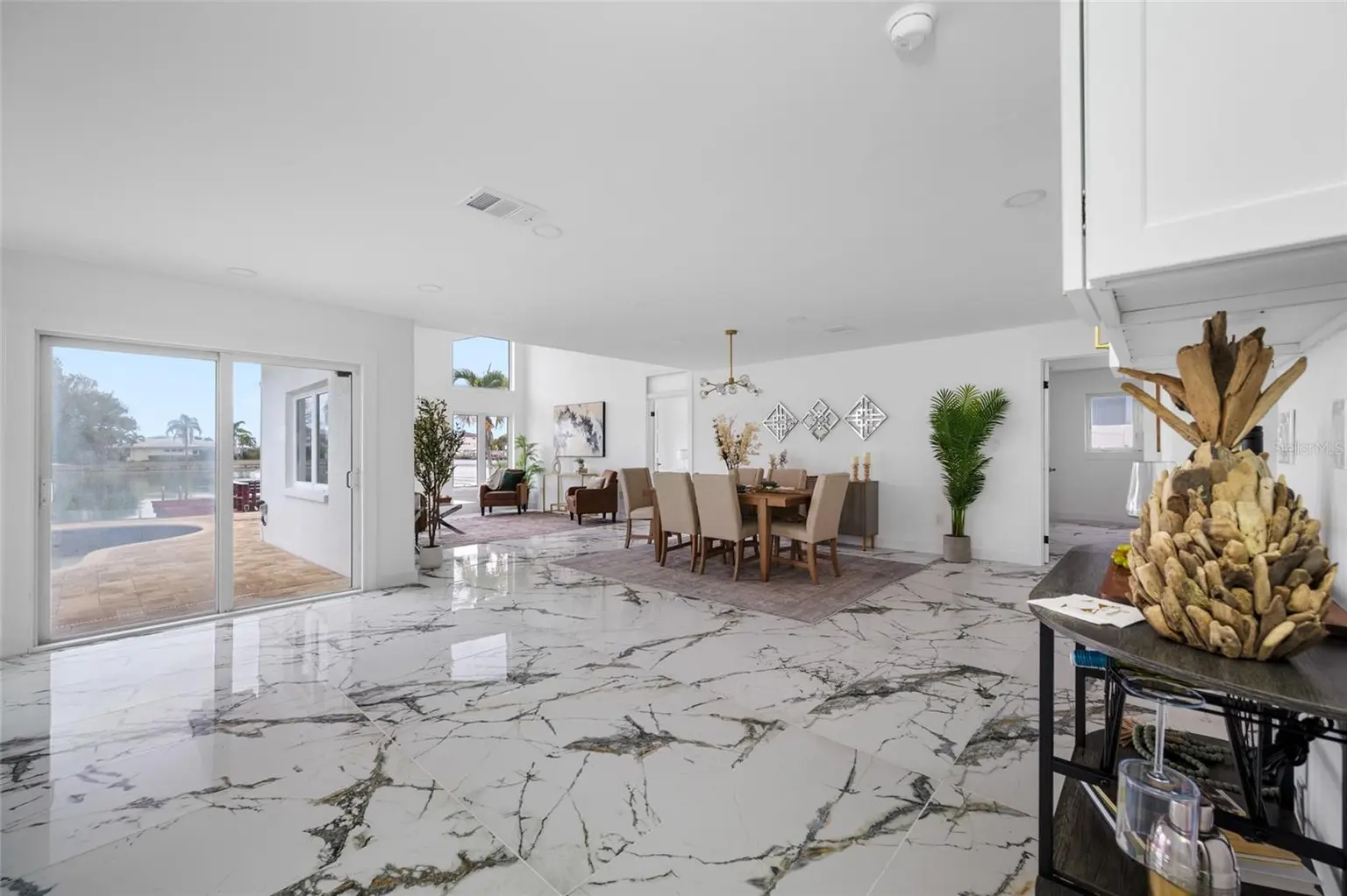 600 115TH AVENUE, TREASURE ISLAND, FL, photo 6 of 39
